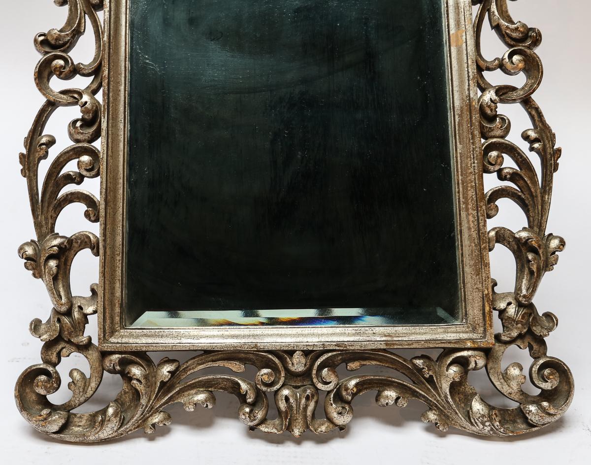 19th Century French Baroque Giltwood Vanity or Wall Mirror In Good Condition For Sale In Los Angeles, CA