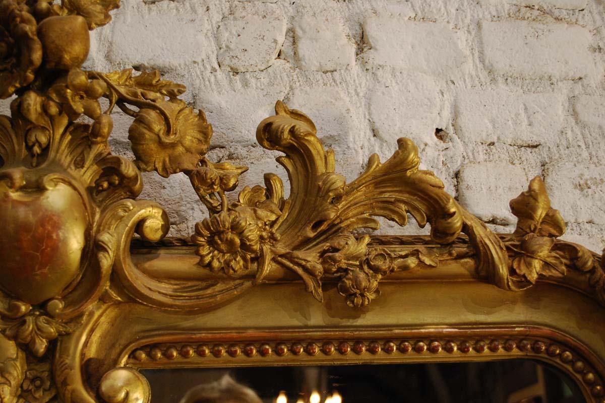 19th-century French Baroque gold gilt Louis Phillipe mirror with crest 6