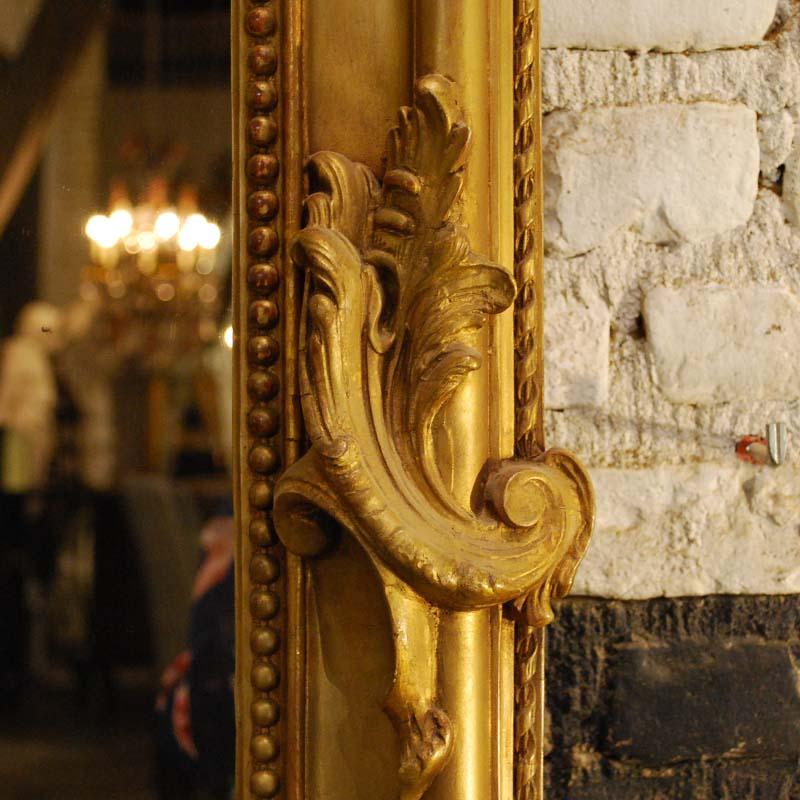 19th-century French Baroque gold gilt Louis Phillipe mirror with crest 7