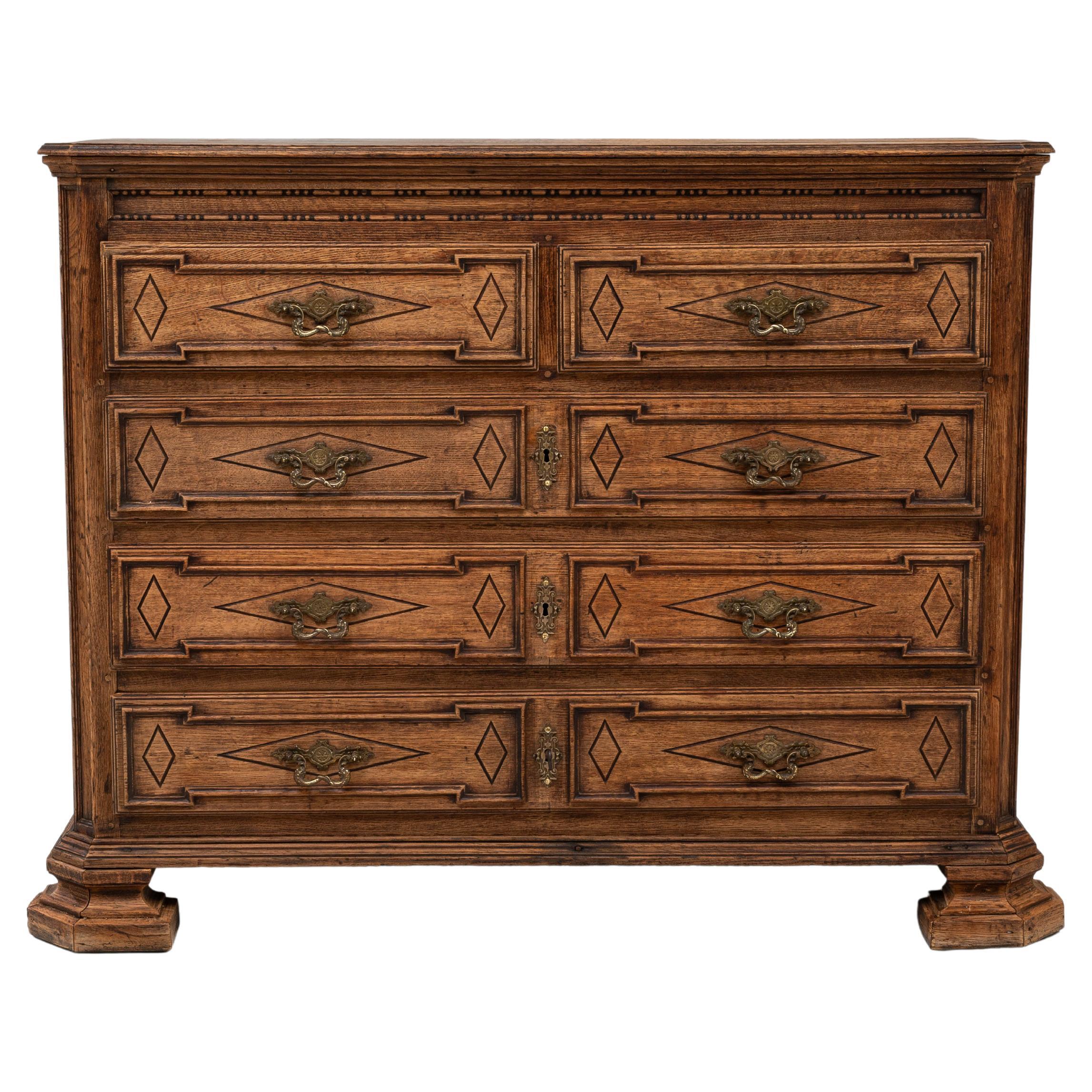 Französische Barockkommode aus Eiche des 19. im Angebot
