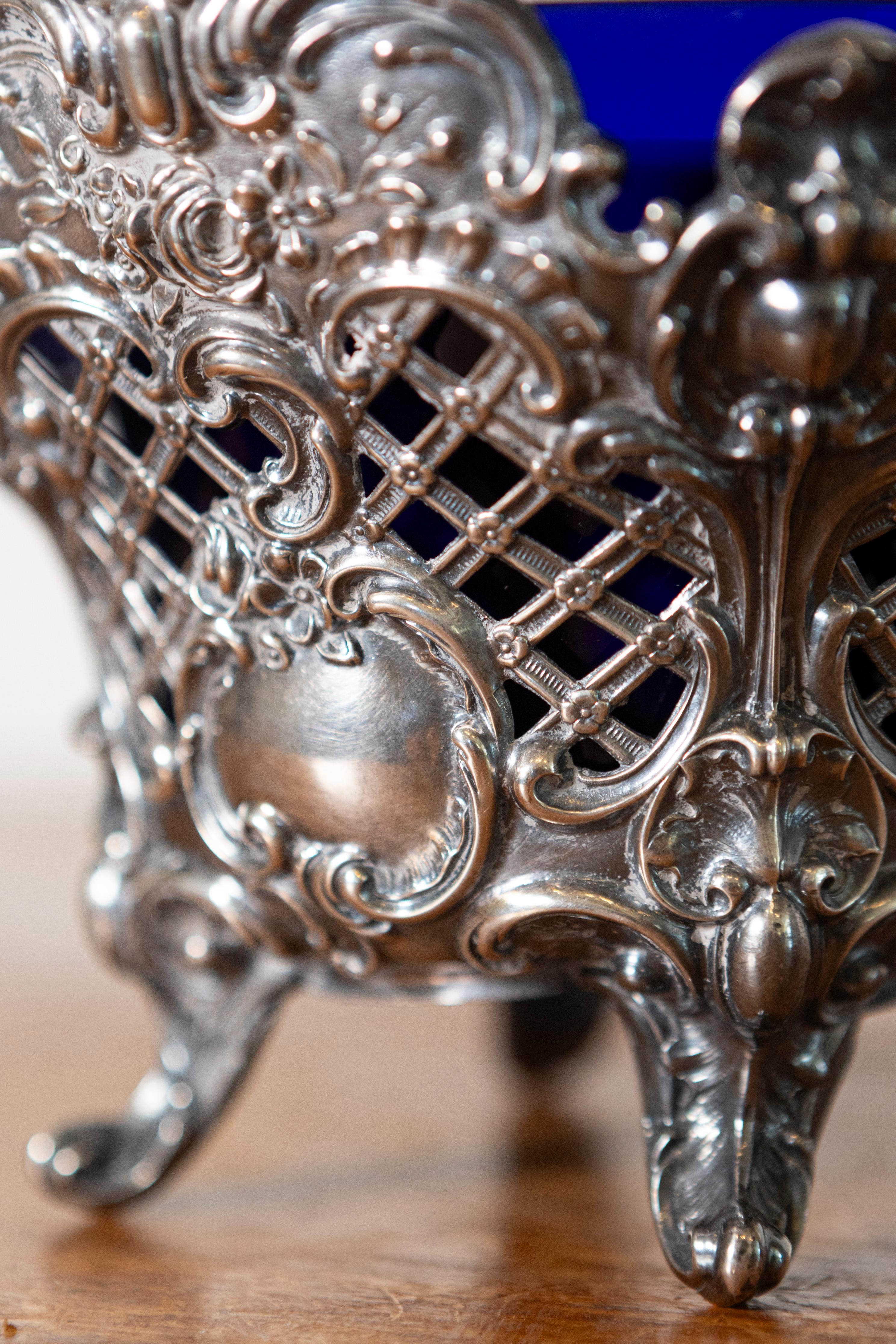 19th Century French Basket For Sale 1