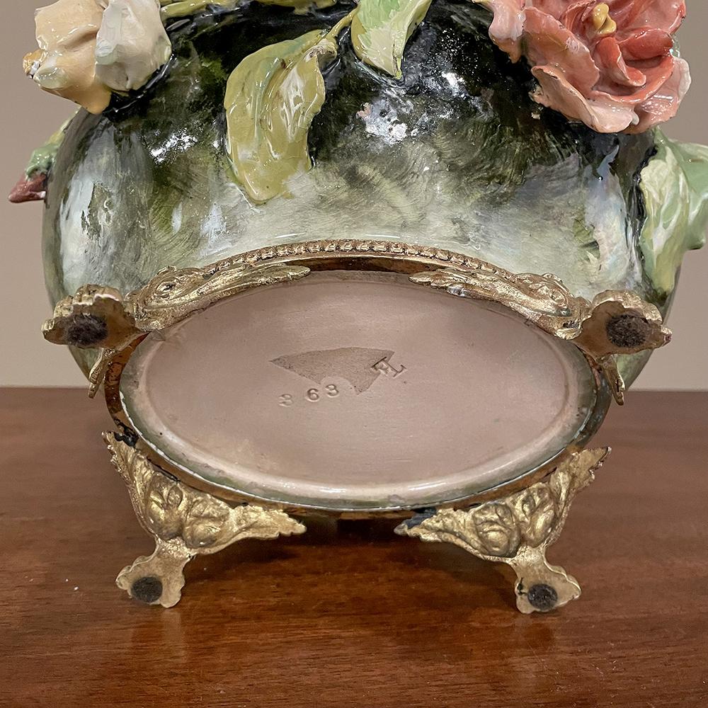19th Century French Beaux Artes Barbotine Jardiniere with Bronze Mounts For Sale 10