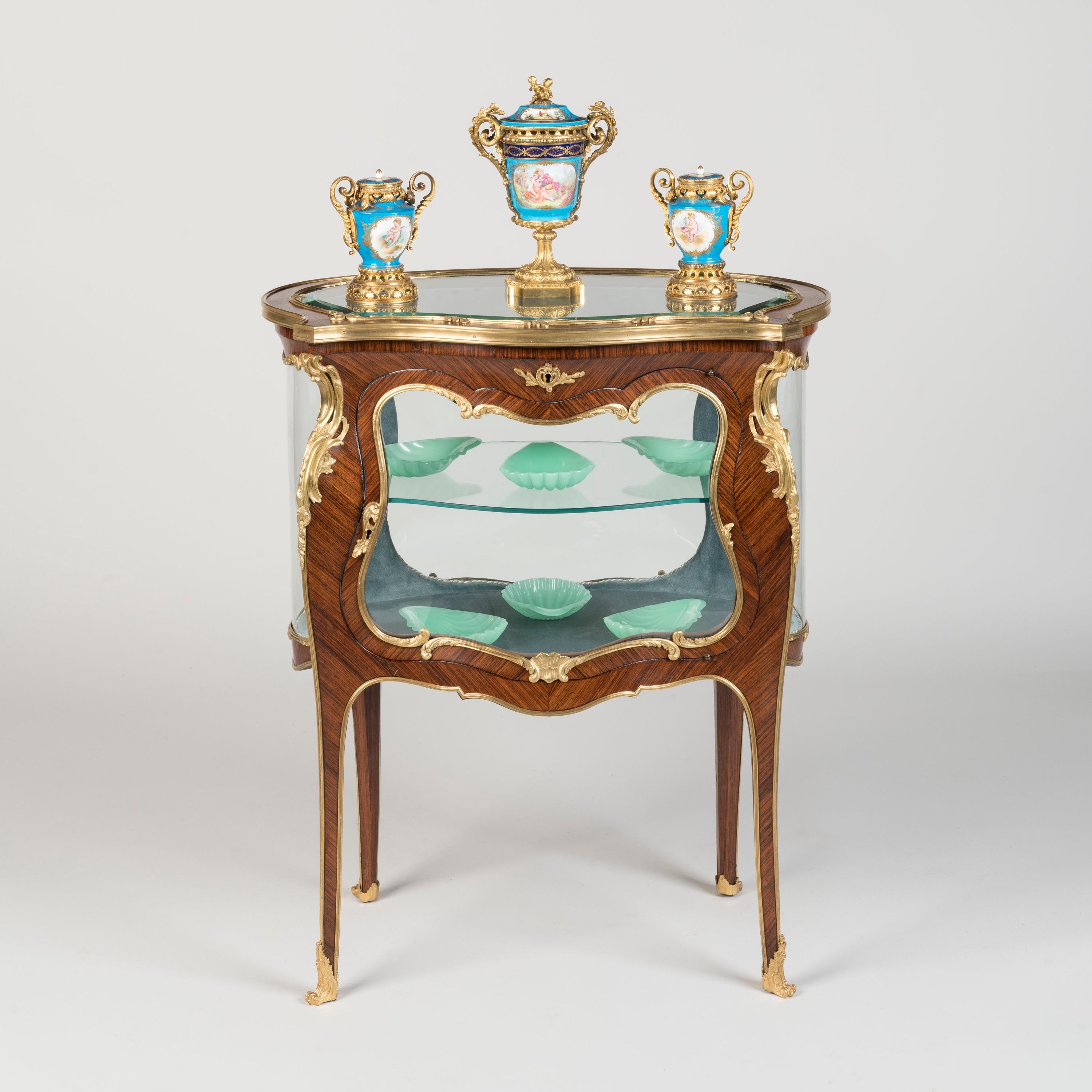 Glass 19th Century French Belle Époque Display Cabinet in the Manner of François Linke For Sale