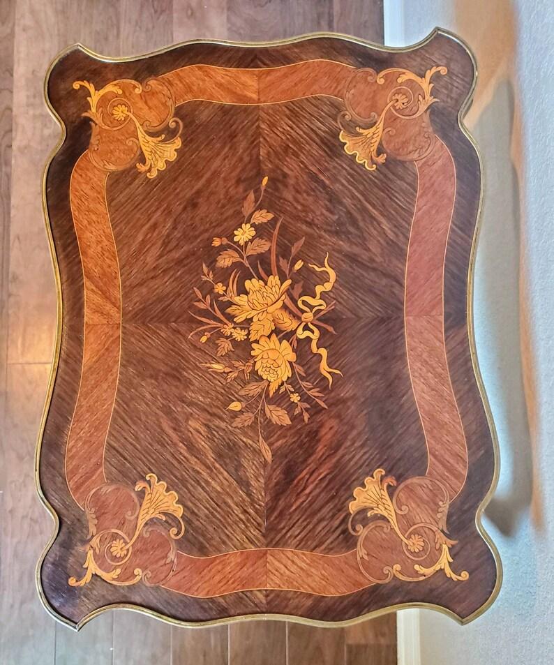 European 19th Century French Belle Époque Period Marquetry Tiered Table For Sale