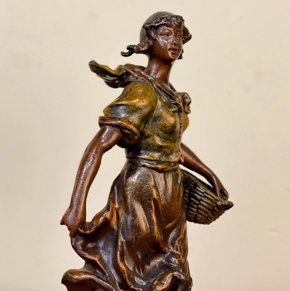 Fait main Statue French Belle Epoque du 19ème siècle par Victor Rousseau en vente