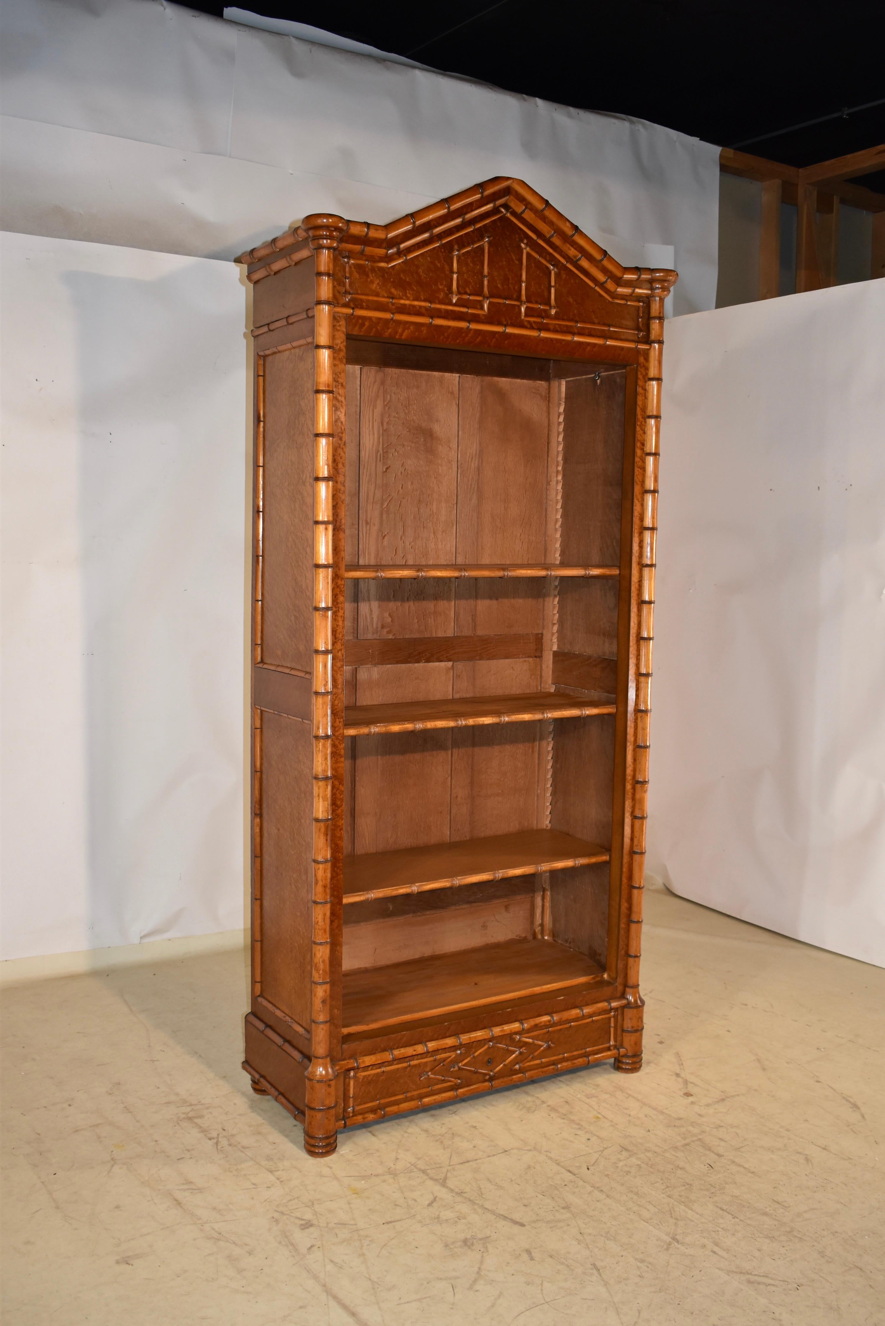 Art nouveau Bibliothèque française du 19e siècle en érable piqué et cerisier en vente