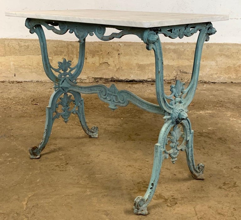 A nice quality 19th century French iron and marble top bistro table. This could be used as a garden table or a decorative side table in the home.