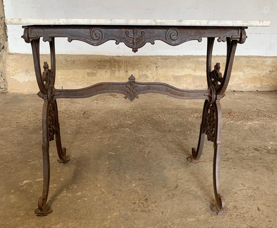 Fer Table de bistrot française du XIXe siècle en vente