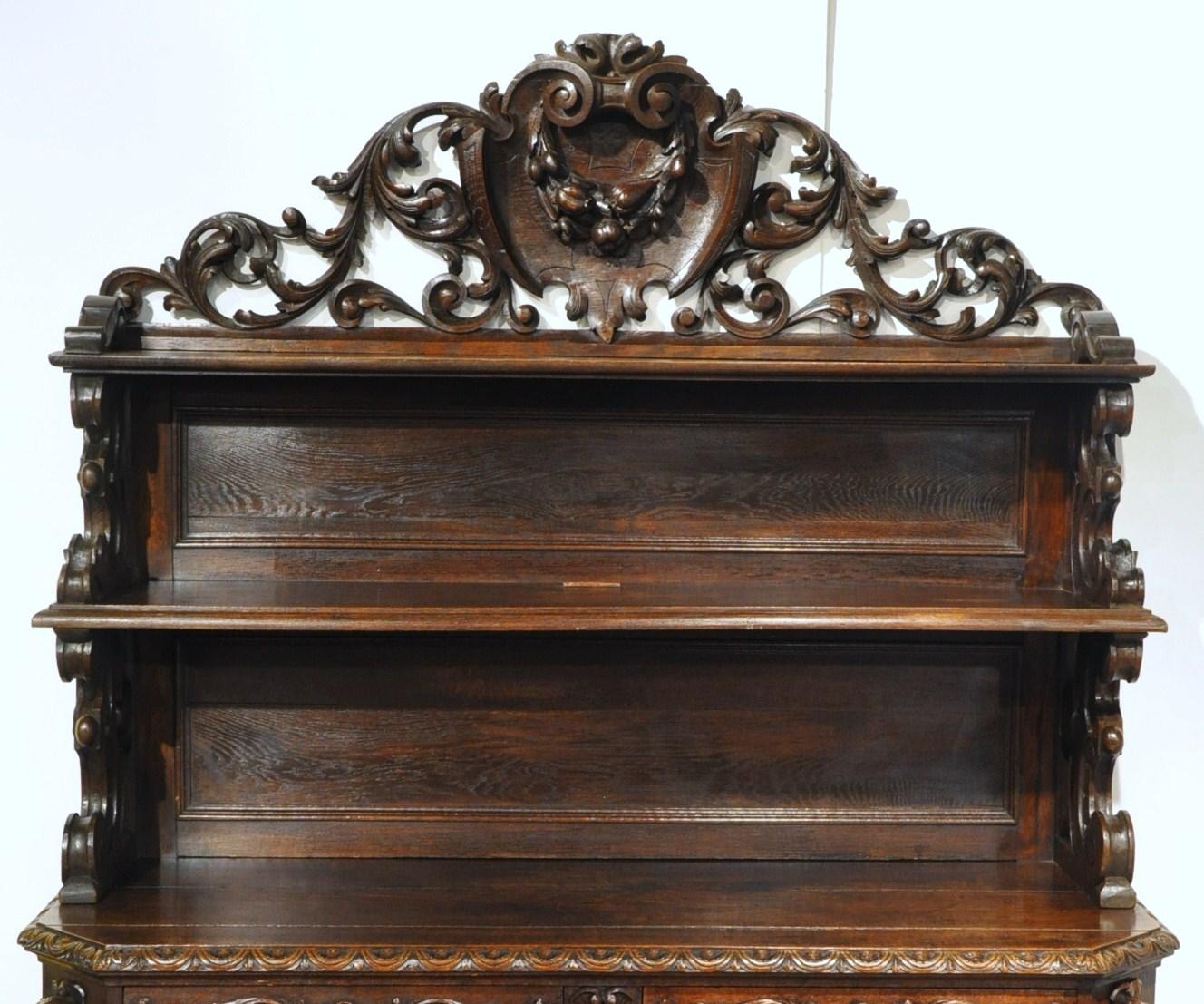 Patinated 19th Century French Black Forest Carved Oak Display Buffet with Hunt Motifs