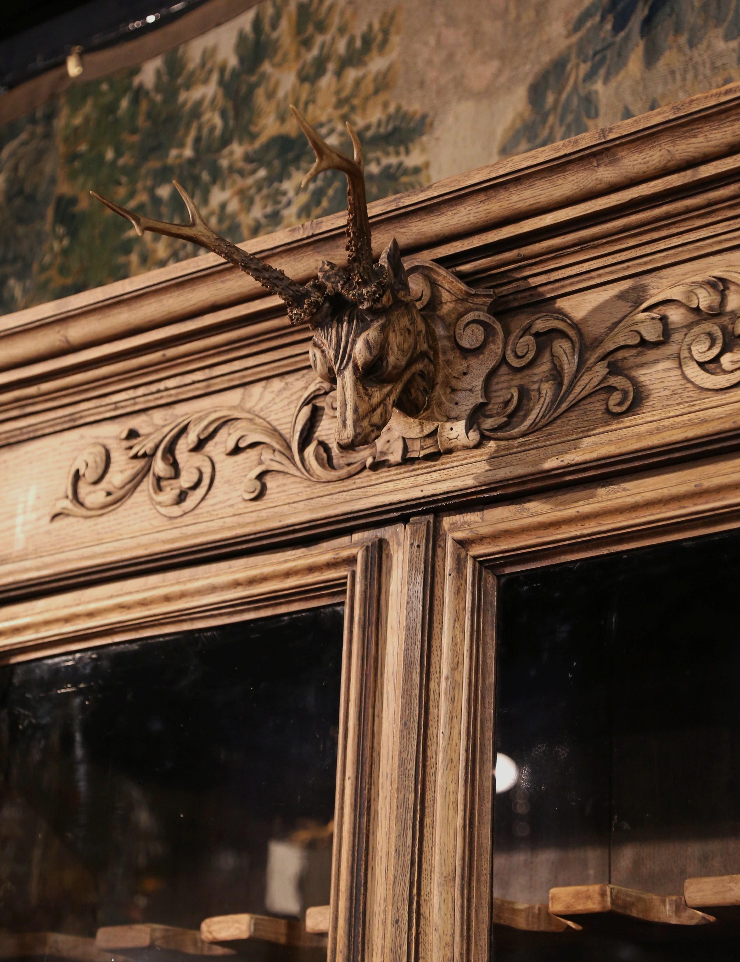 19th Century French Black Forest Carved Oak Nine-Gun Cabinet with Hunt Motifs 5