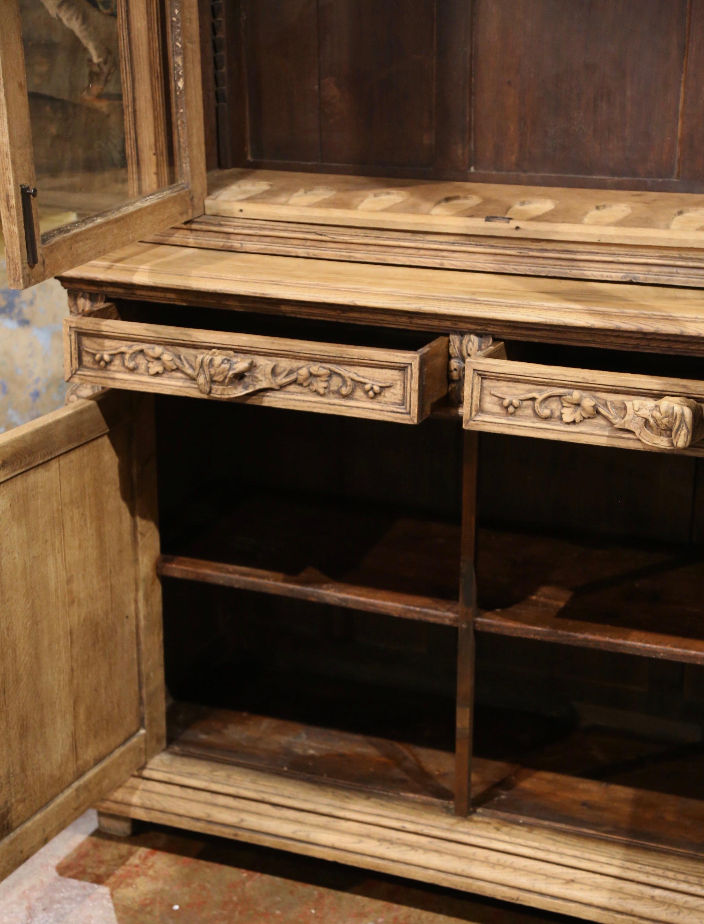 19th Century French Black Forest Carved Oak Nine-Gun Cabinet with Hunt Motifs 10