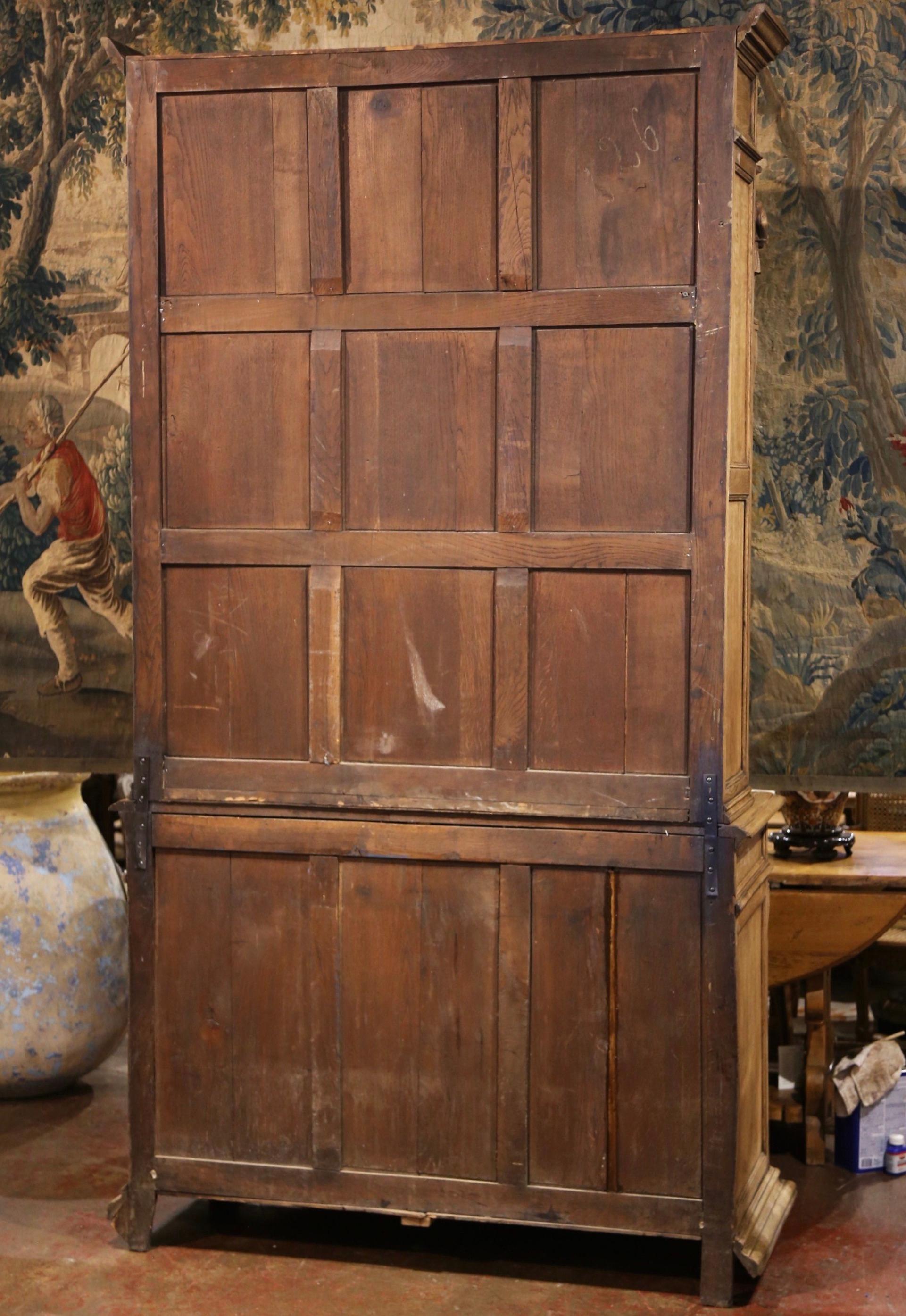 19th Century French Black Forest Carved Oak Nine-Gun Cabinet with Hunt Motifs 13