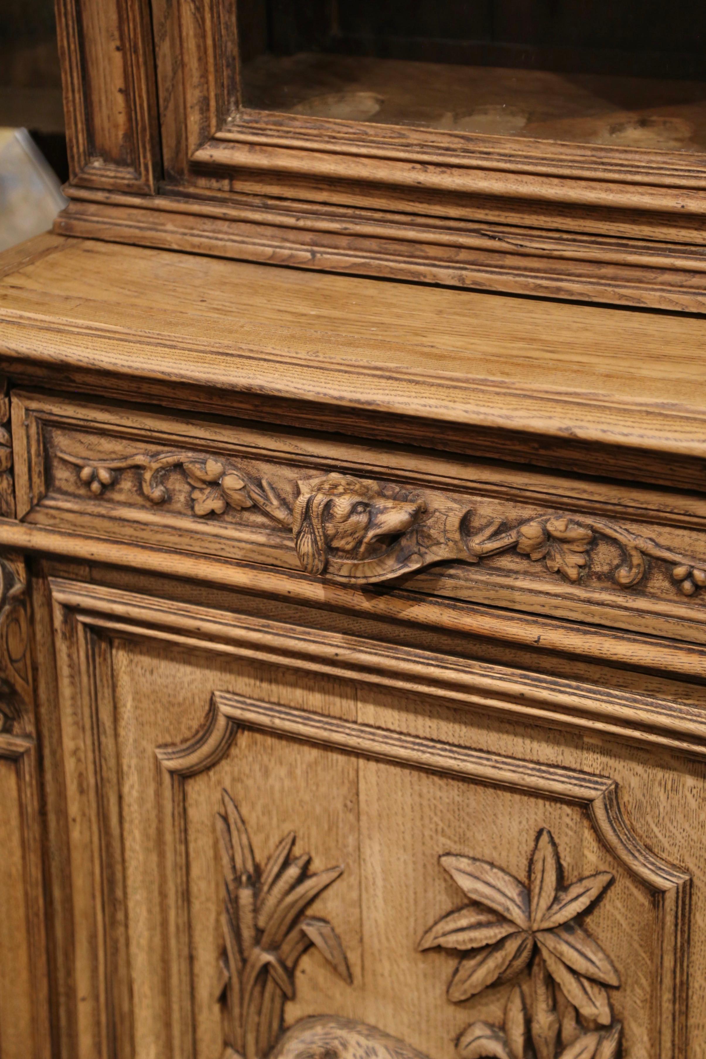 19th Century French Black Forest Carved Oak Nine-Gun Cabinet with Hunt Motifs 2