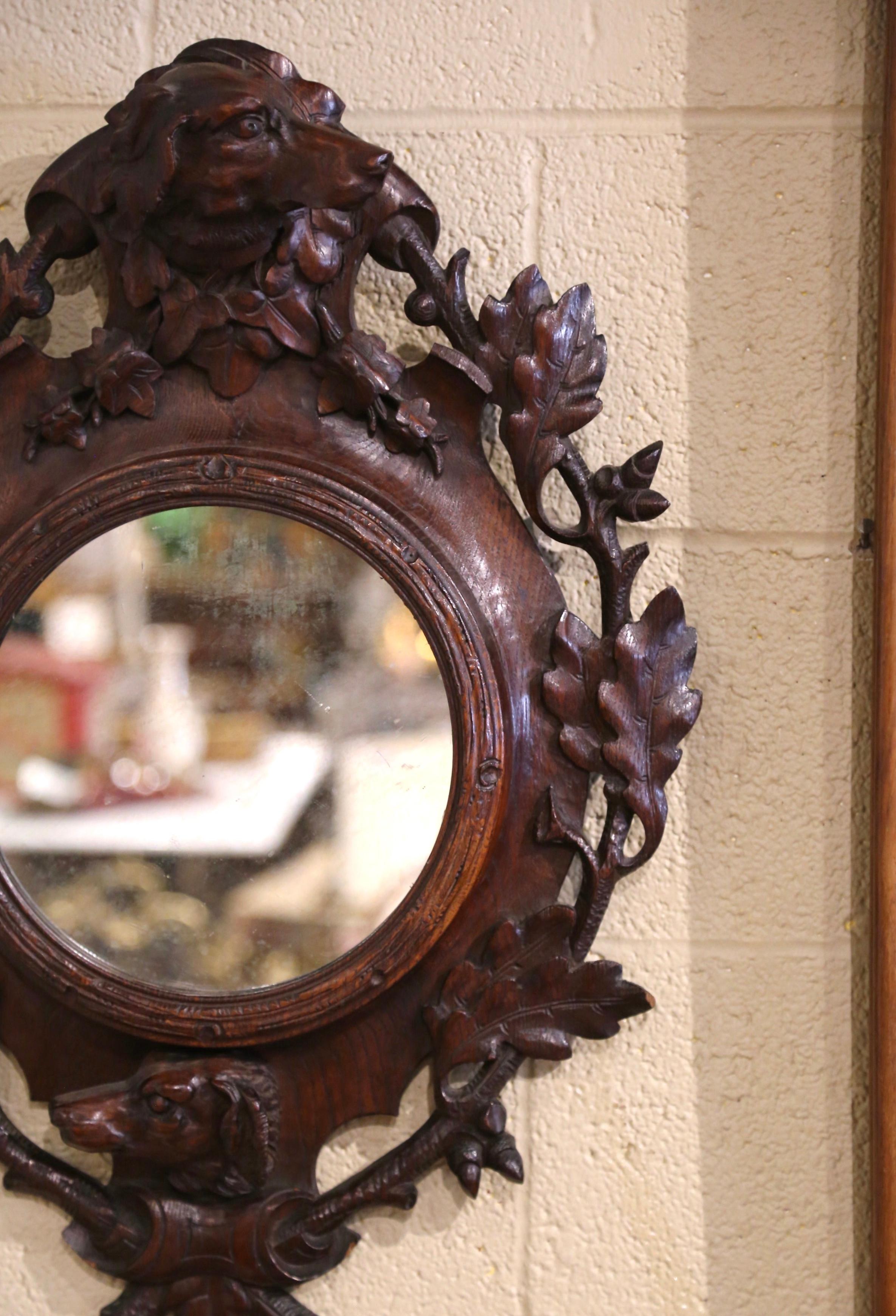19th Century French Black Forest Carved Oak Wall Mirror with Dog and Leaf Motifs In Excellent Condition In Dallas, TX