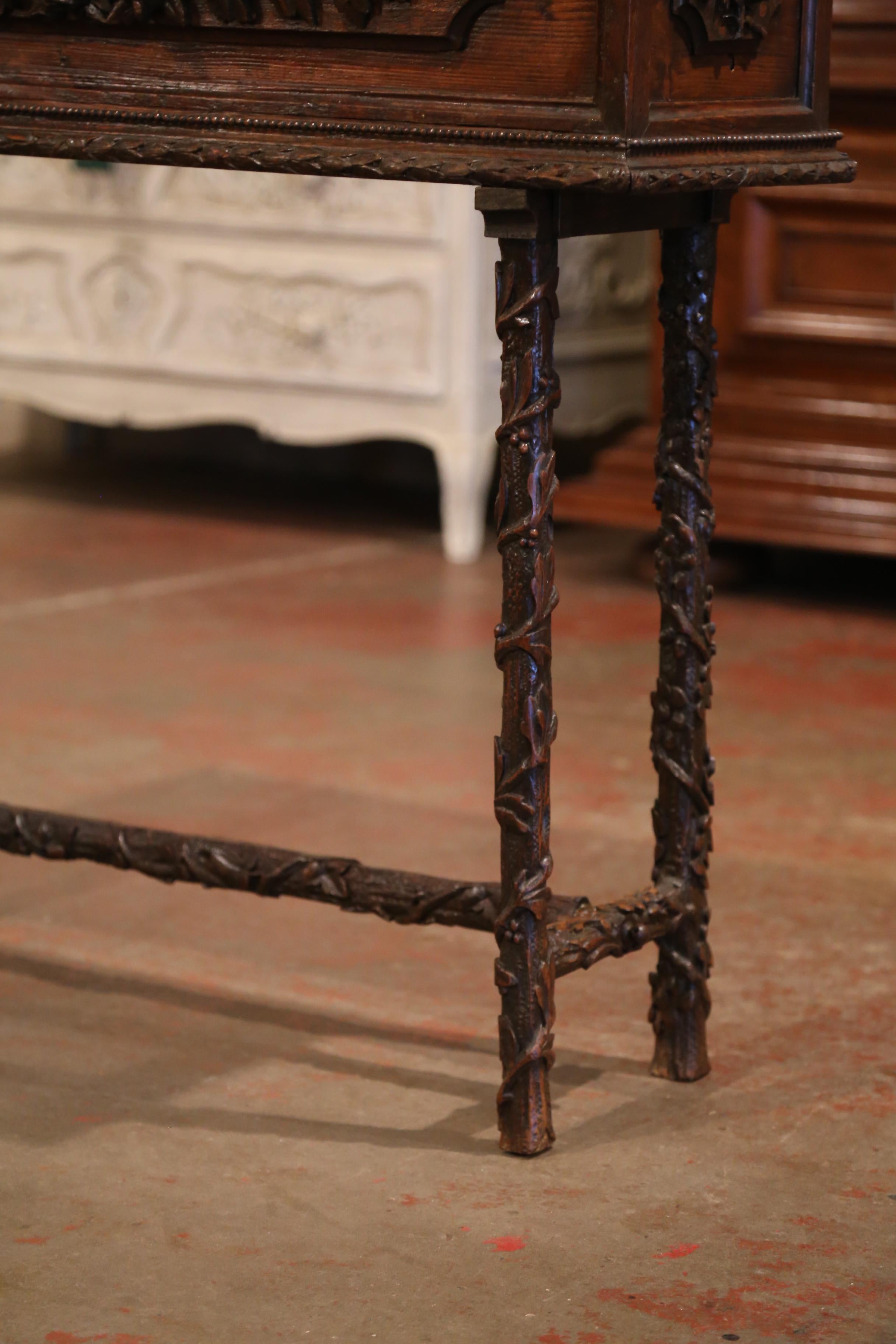 19th Century French Black Forest Carved Plant Stand with Bird and Vine Decor 3