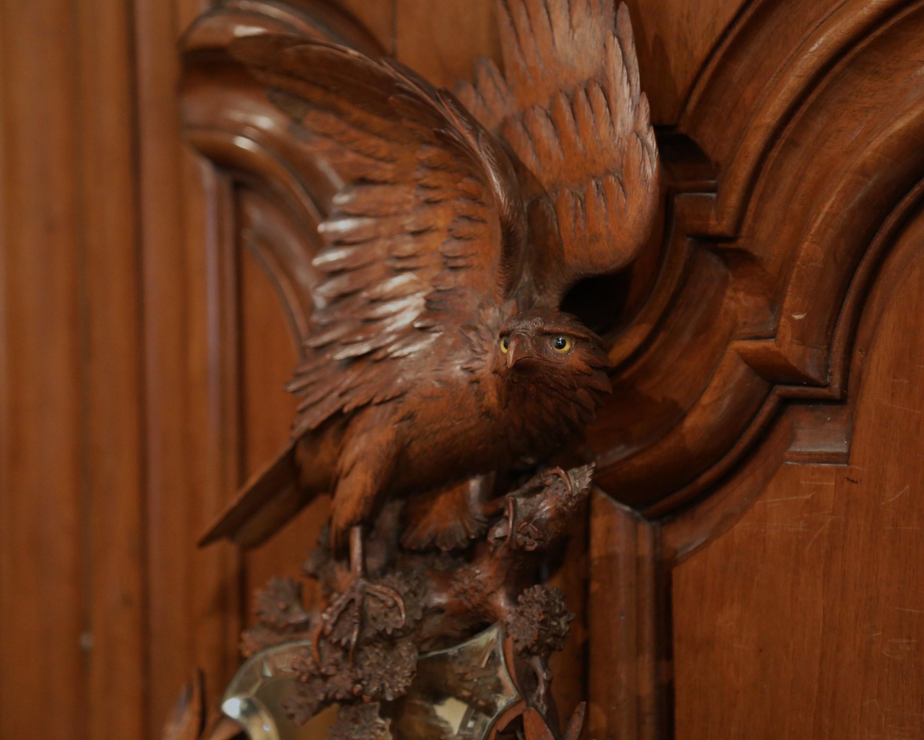 19th Century French Black Forest Carved Walnut Mirror with Eagle Sculpture In Excellent Condition In Dallas, TX