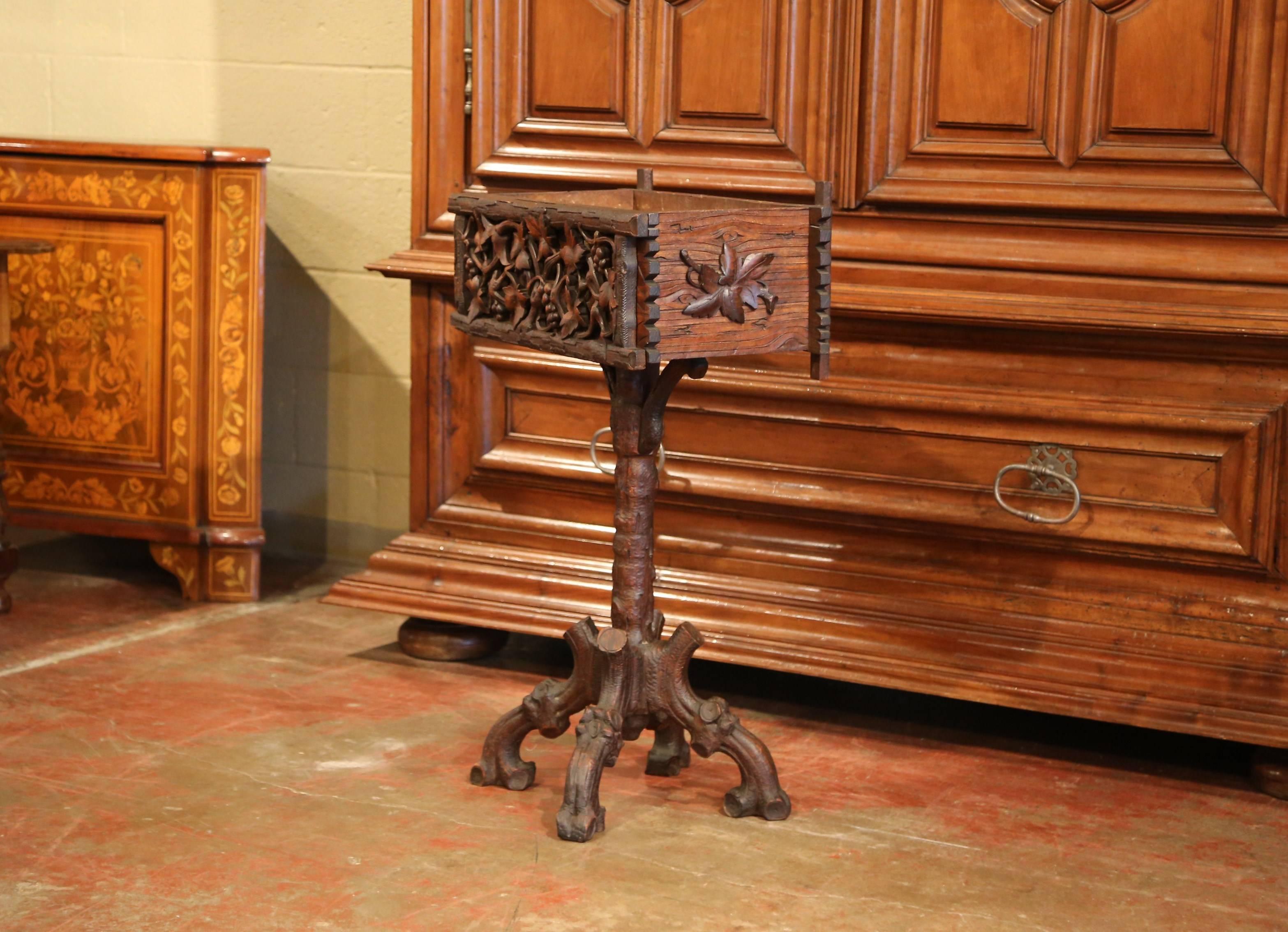 19th Century French Black Forest Carved Walnut Pedestal Plant Stand with Grapes 1