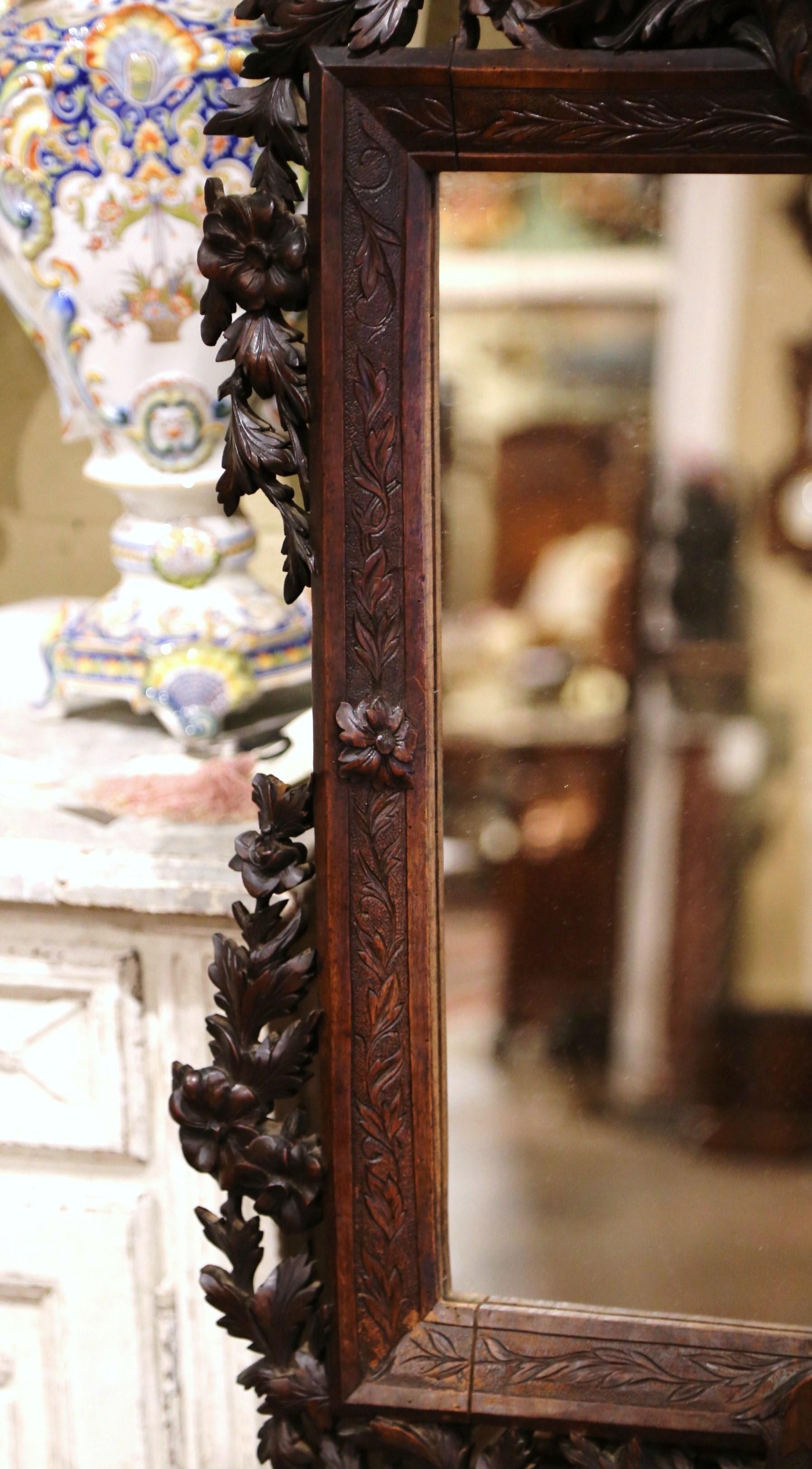 19th Century French Black Forest Carved Walnut Wall Mirror with Foliage Motifs 3