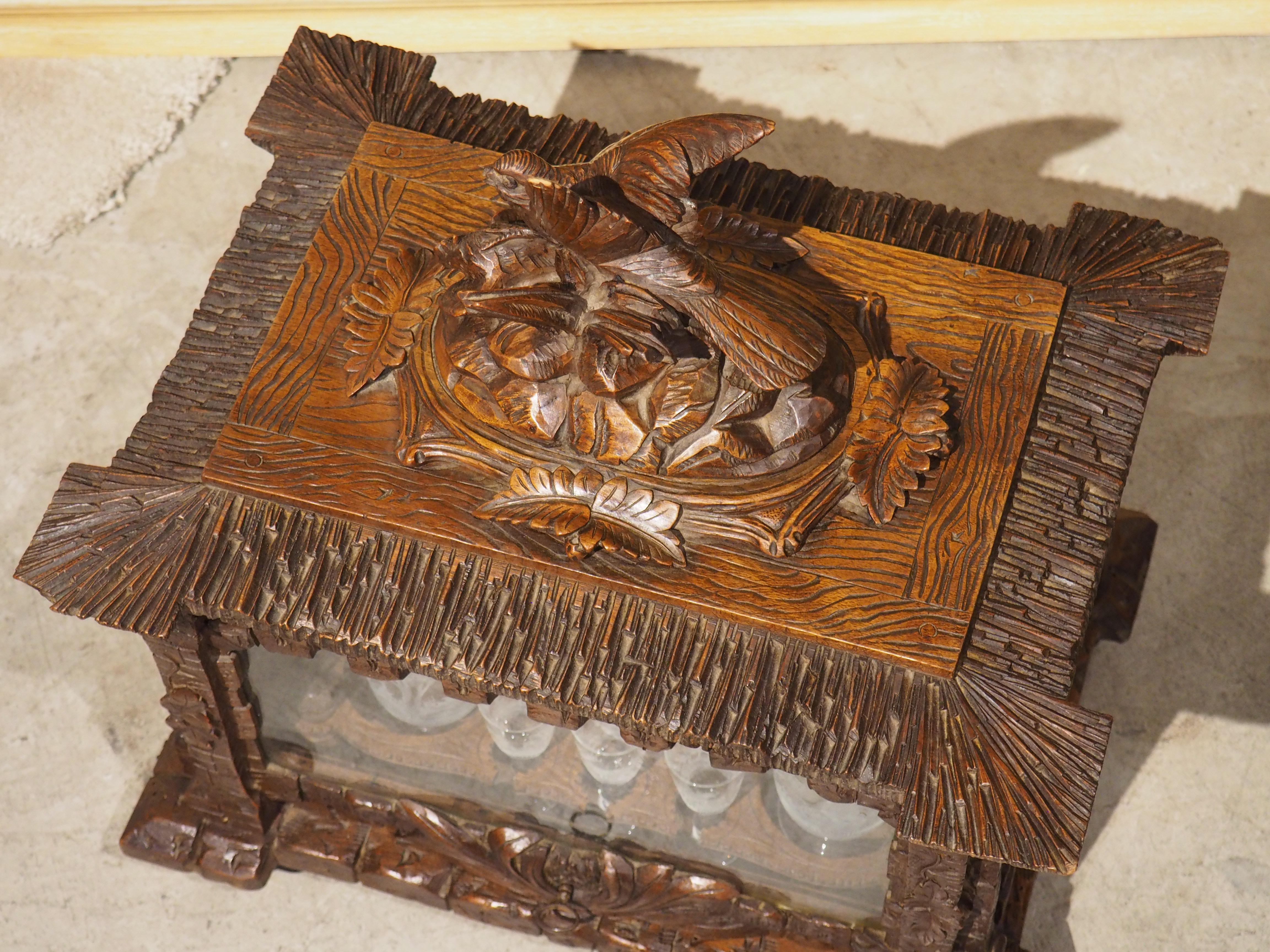 Französischer Black Forest Cave A Likör des 19. Jahrhunderts mit Jagdmotiven aus geätztem Glas im Angebot 5