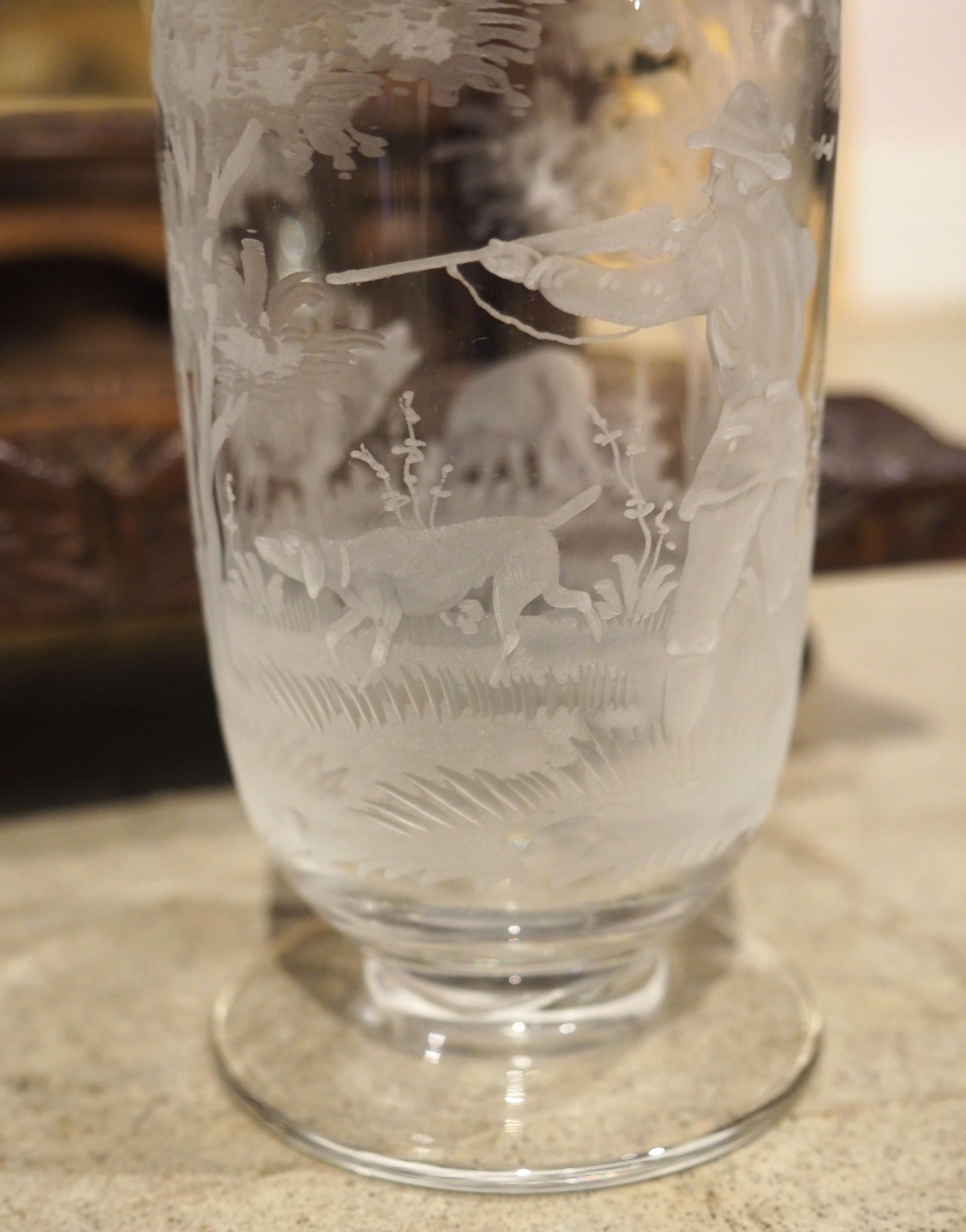Französischer Black Forest Cave A Likör des 19. Jahrhunderts mit Jagdmotiven aus geätztem Glas im Angebot 13