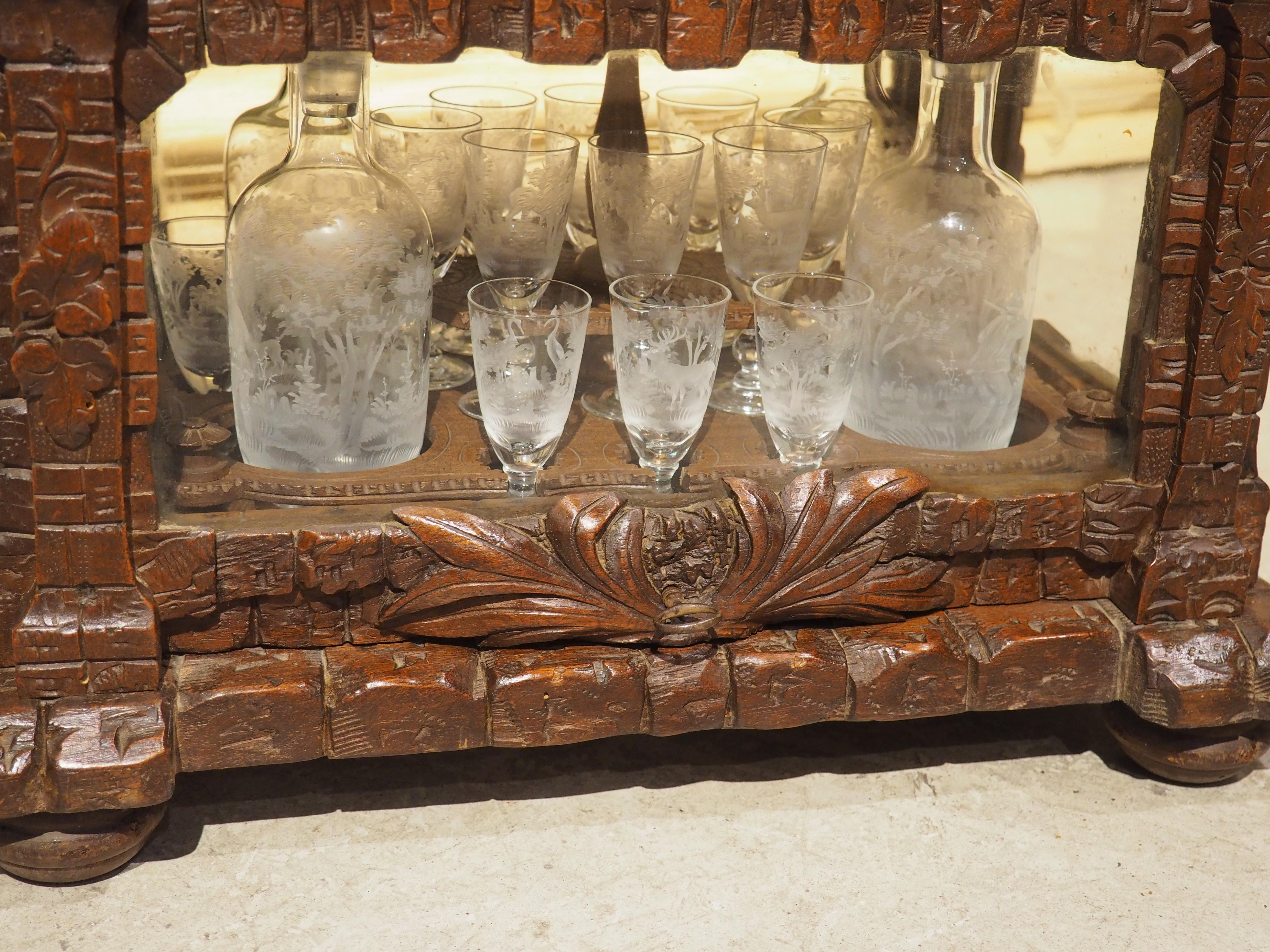 Französischer Black Forest Cave A Likör des 19. Jahrhunderts mit Jagdmotiven aus geätztem Glas im Angebot 4