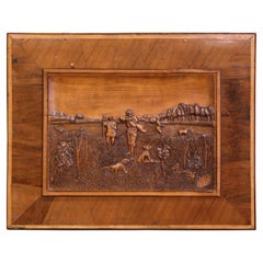 Décoration murale française du 19ème siècle sculptée à la main représentant une scène de chasse dans la Forêt Noire