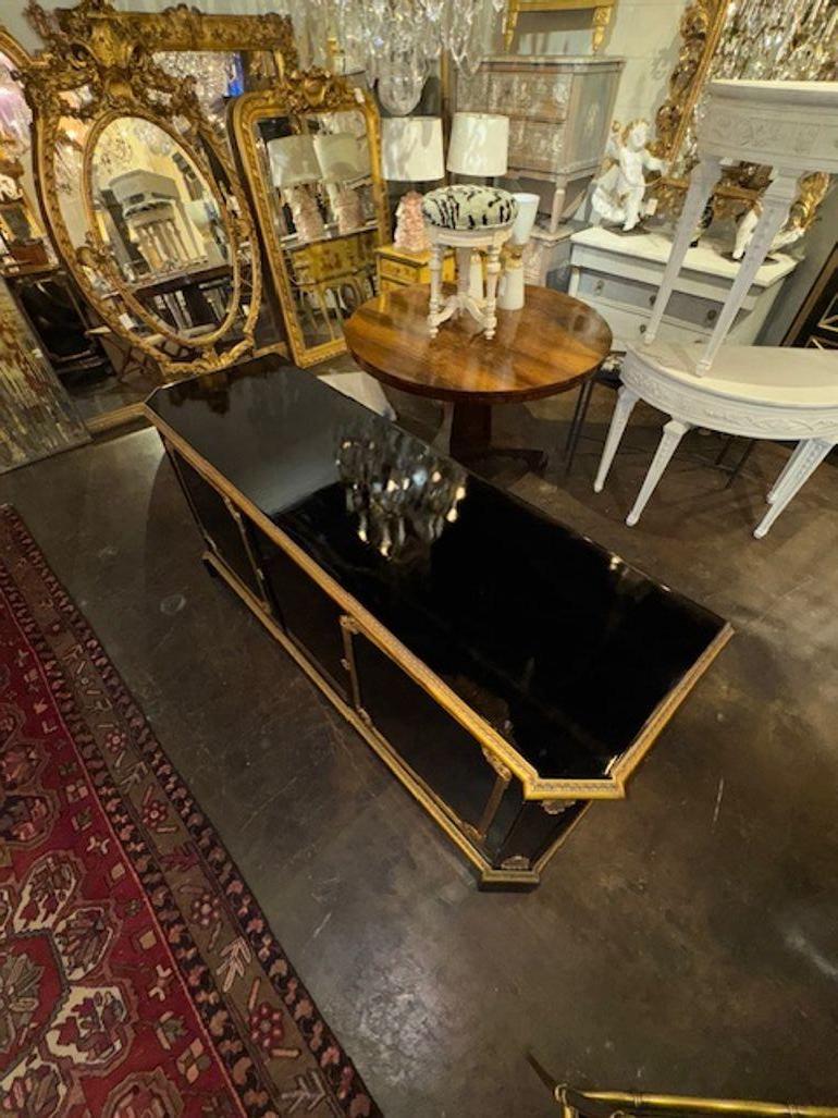 Credenza di transizione francese del XIX secolo laccata in nero e bronzo dorato In condizioni buone in vendita a Dallas, TX