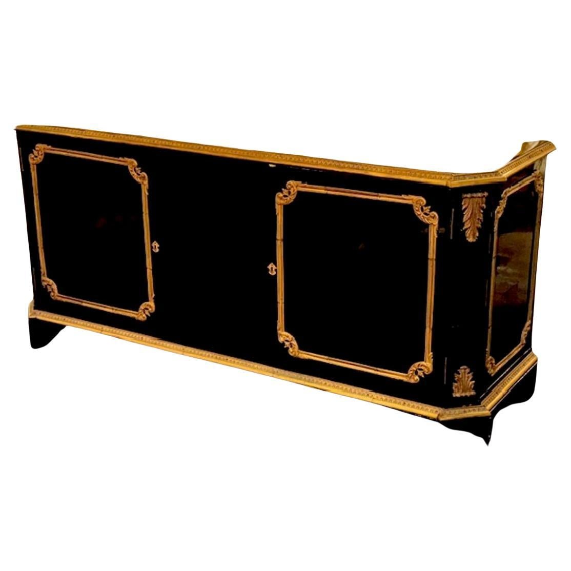 Credenza di transizione francese del XIX secolo laccata in nero e bronzo dorato
