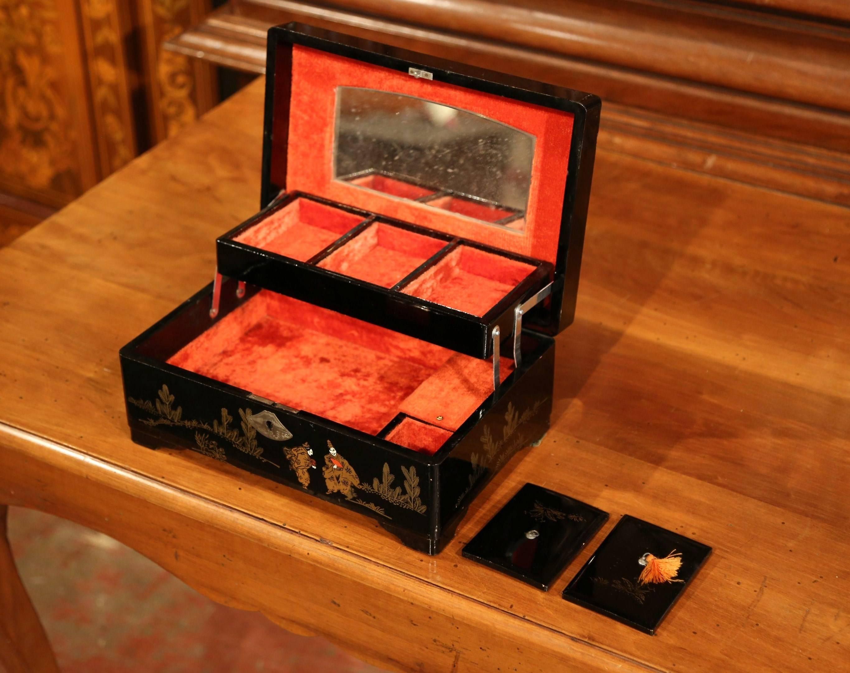 19th Century French Black Lacquered Chinoiserie Make Up Music Box In Excellent Condition In Dallas, TX