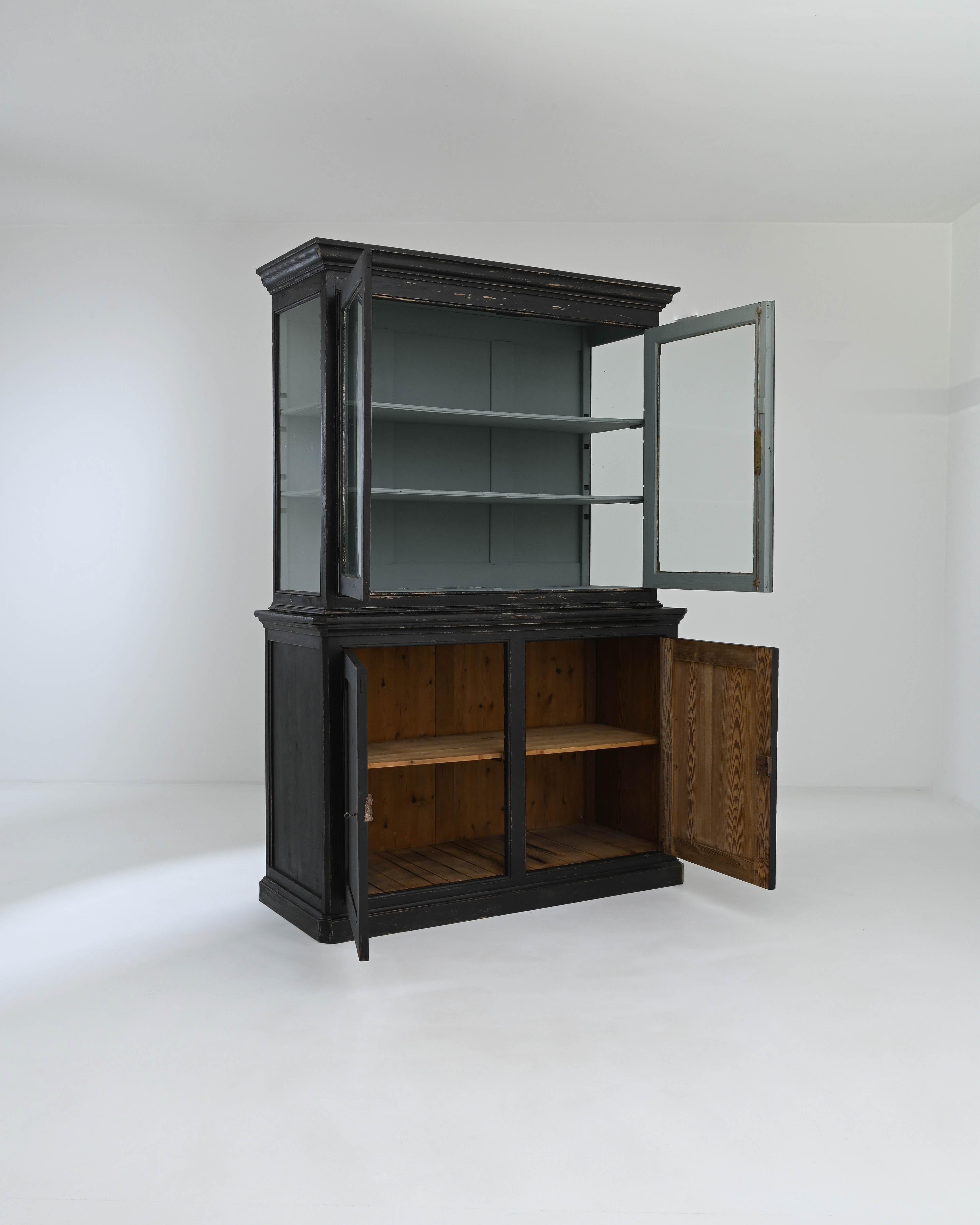 19th Century French Black Patinated Wooden Vitrine 1
