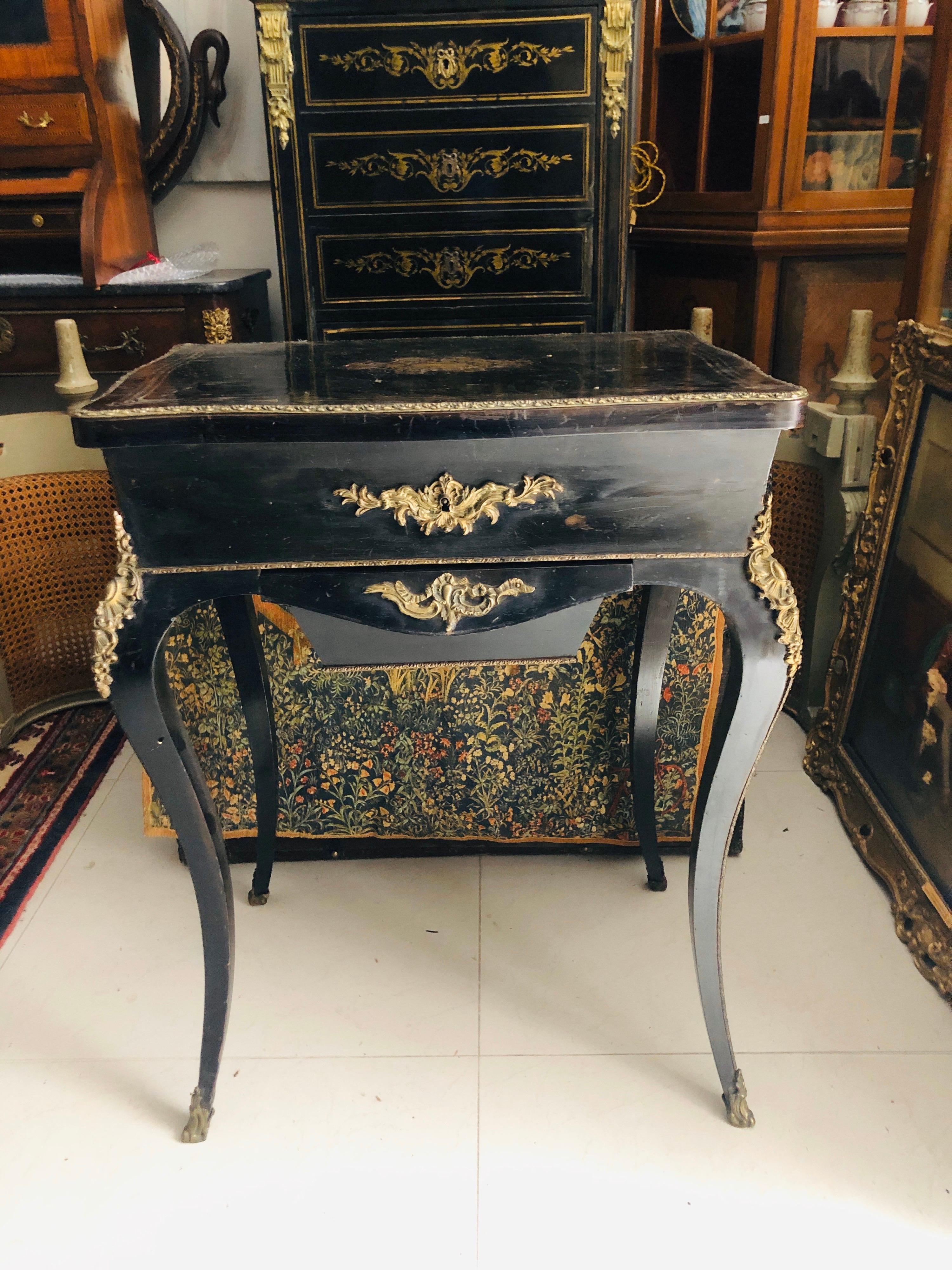 19th Century French Black Wooden Working Table with Brass Decoration For Sale 8