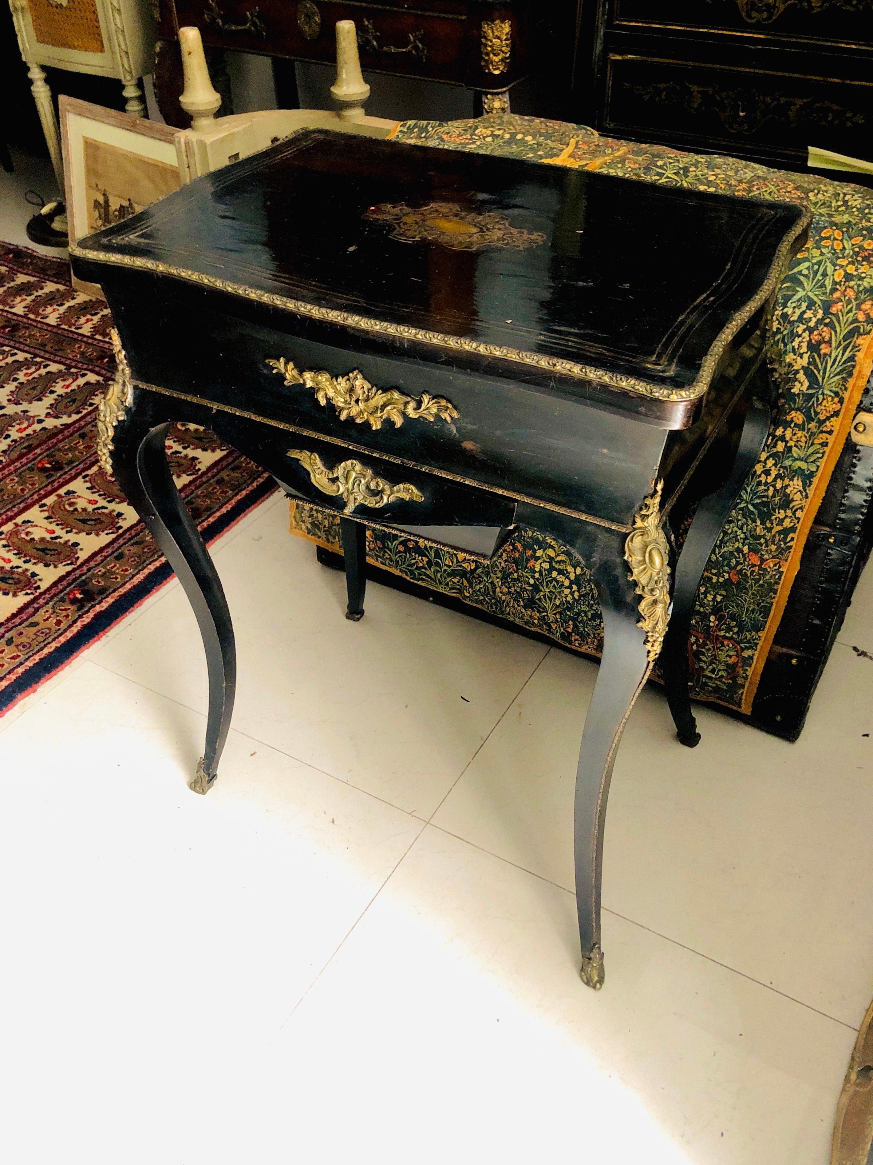 19th Century French Black Wooden Working Table with Brass Decoration For Sale 9