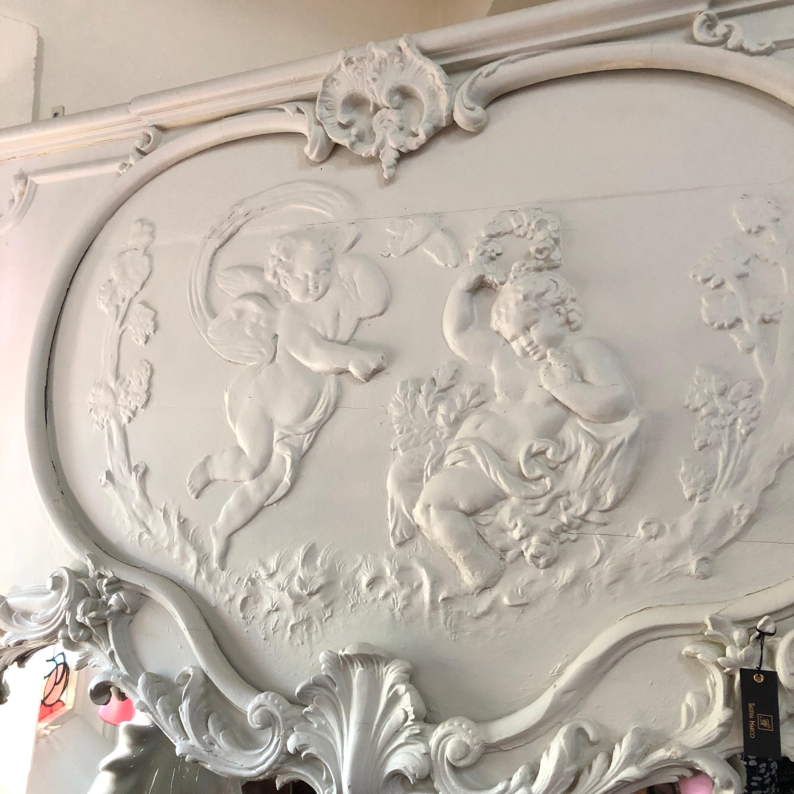 Louis XV 19th Century, French Blanc Putti / Ange Theatre over Mantle Mirror For Sale