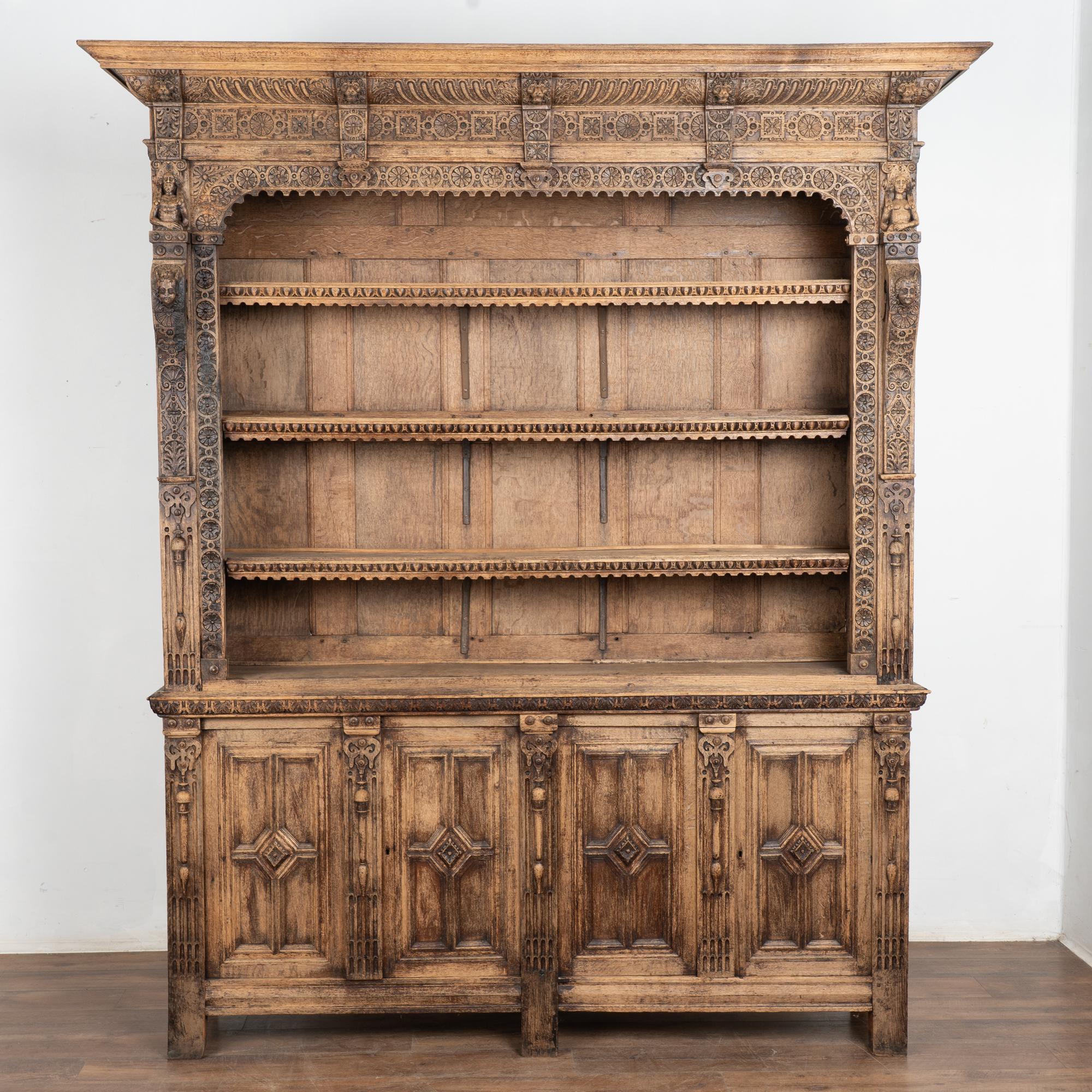 19th Century French Bleached Oak Bookcase Display Cabinet (Französisch) im Angebot