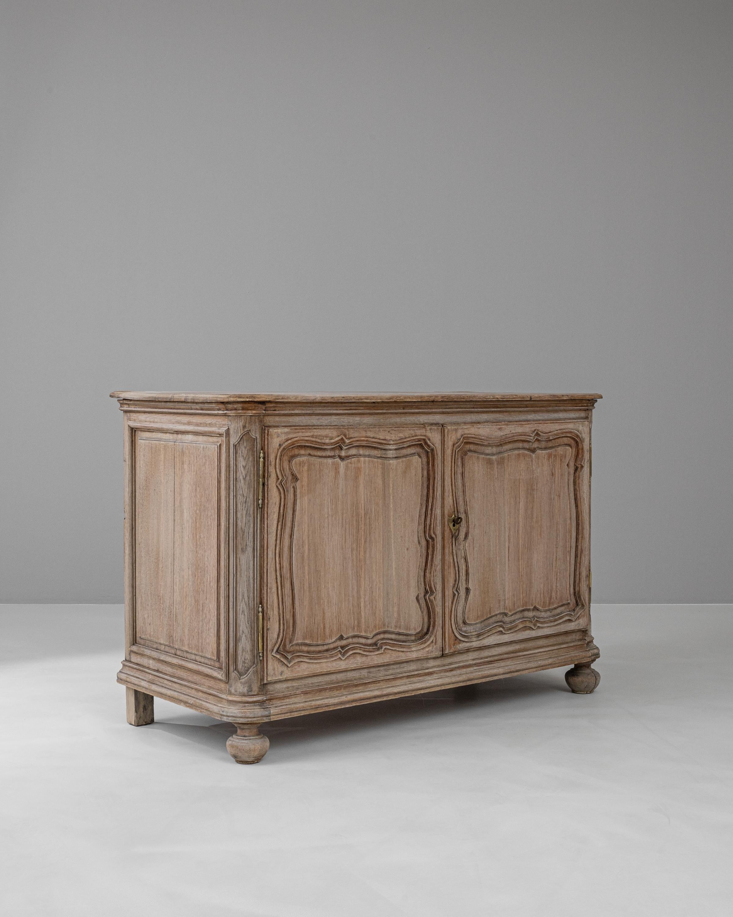 19th Century French Bleached Oak Buffet For Sale 1