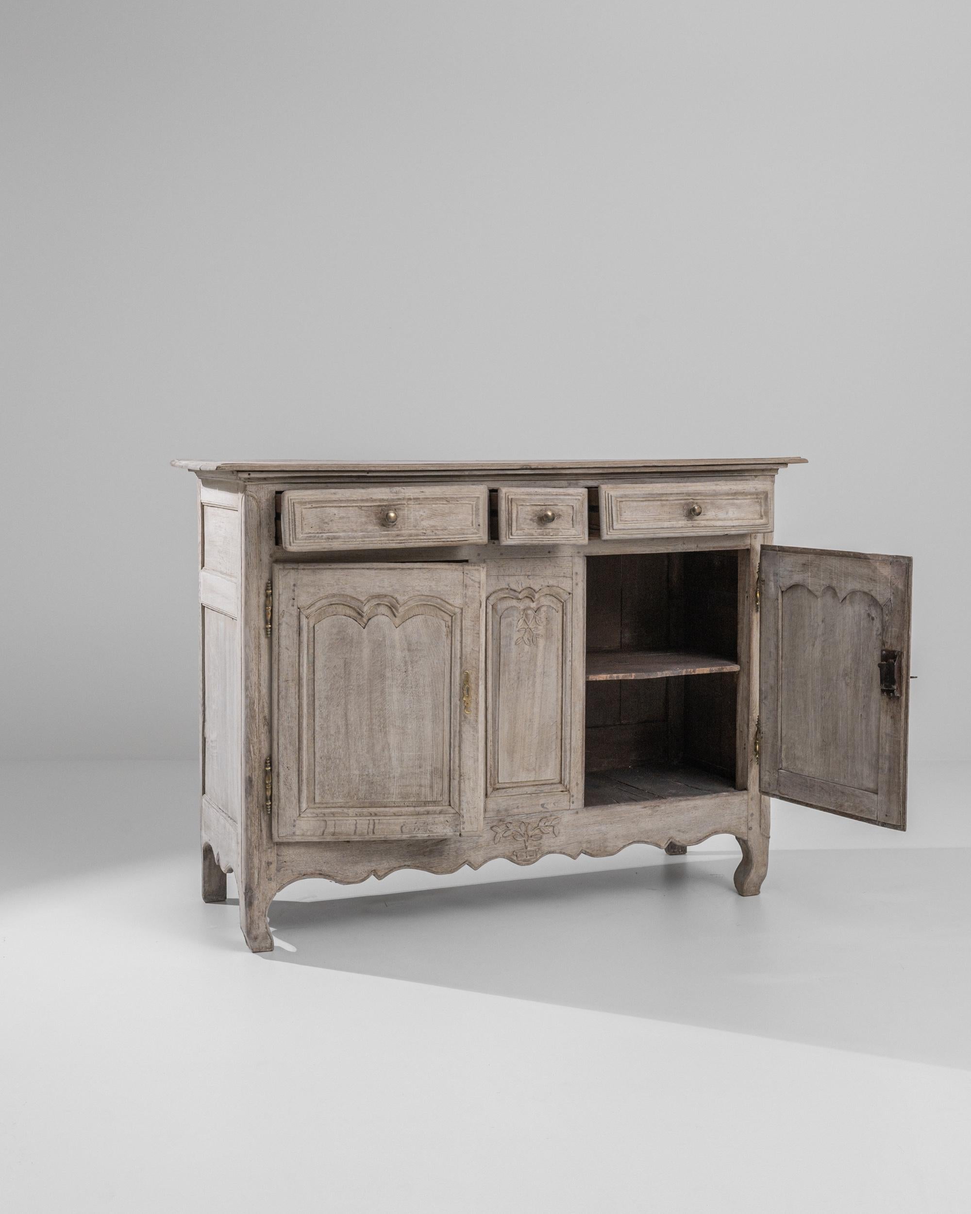 19th Century French Bleached Oak Buffet For Sale 2