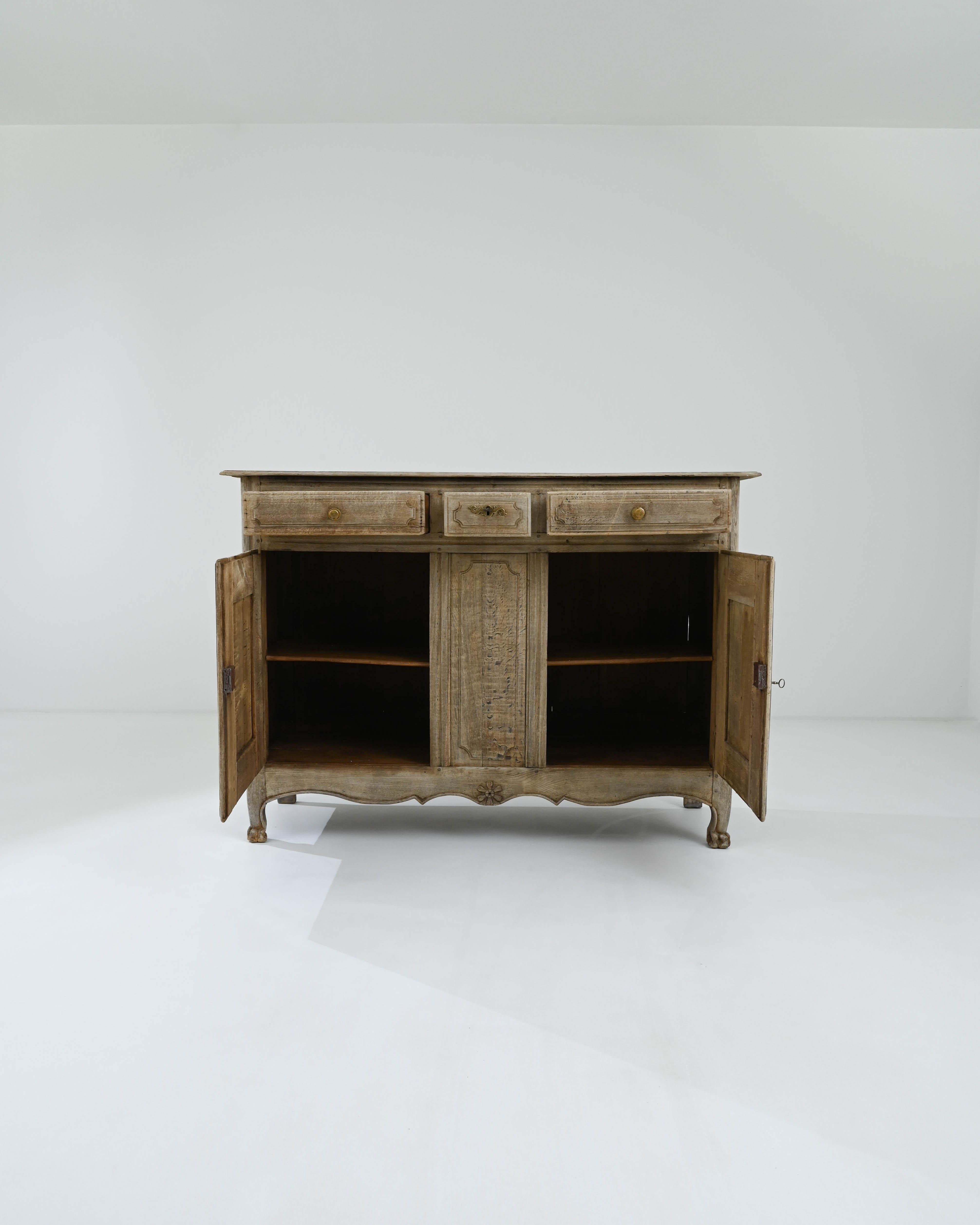 19th Century French Bleached Oak Buffet For Sale 3