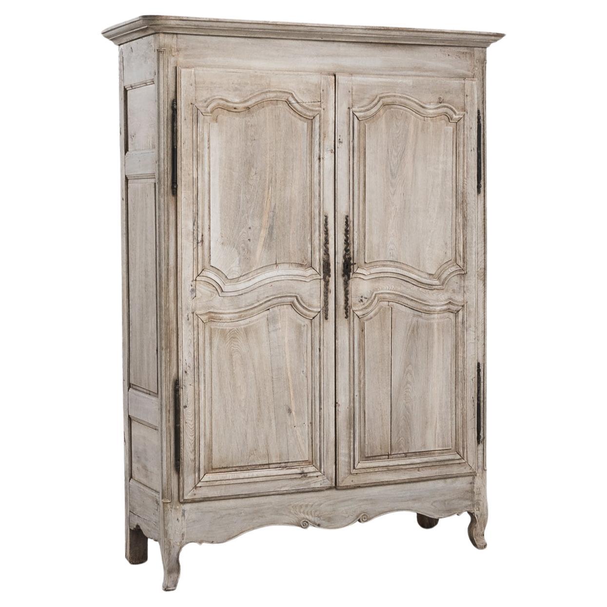 Armadio francese del XIX secolo in Oak sbiancato