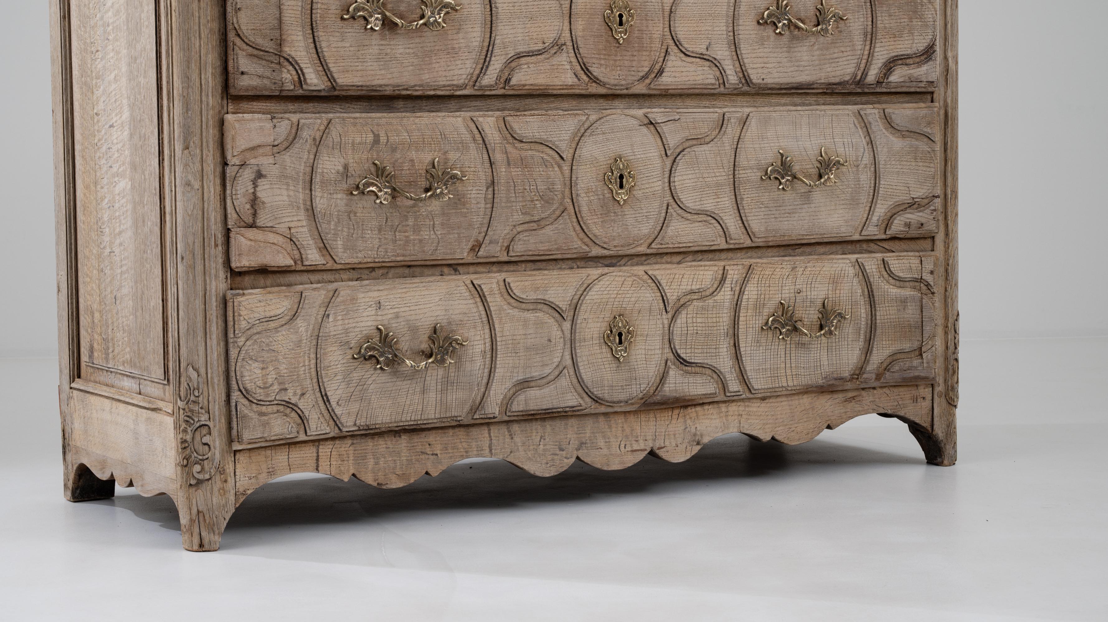 19th Century French Bleached Oak Chest of Drawers 6