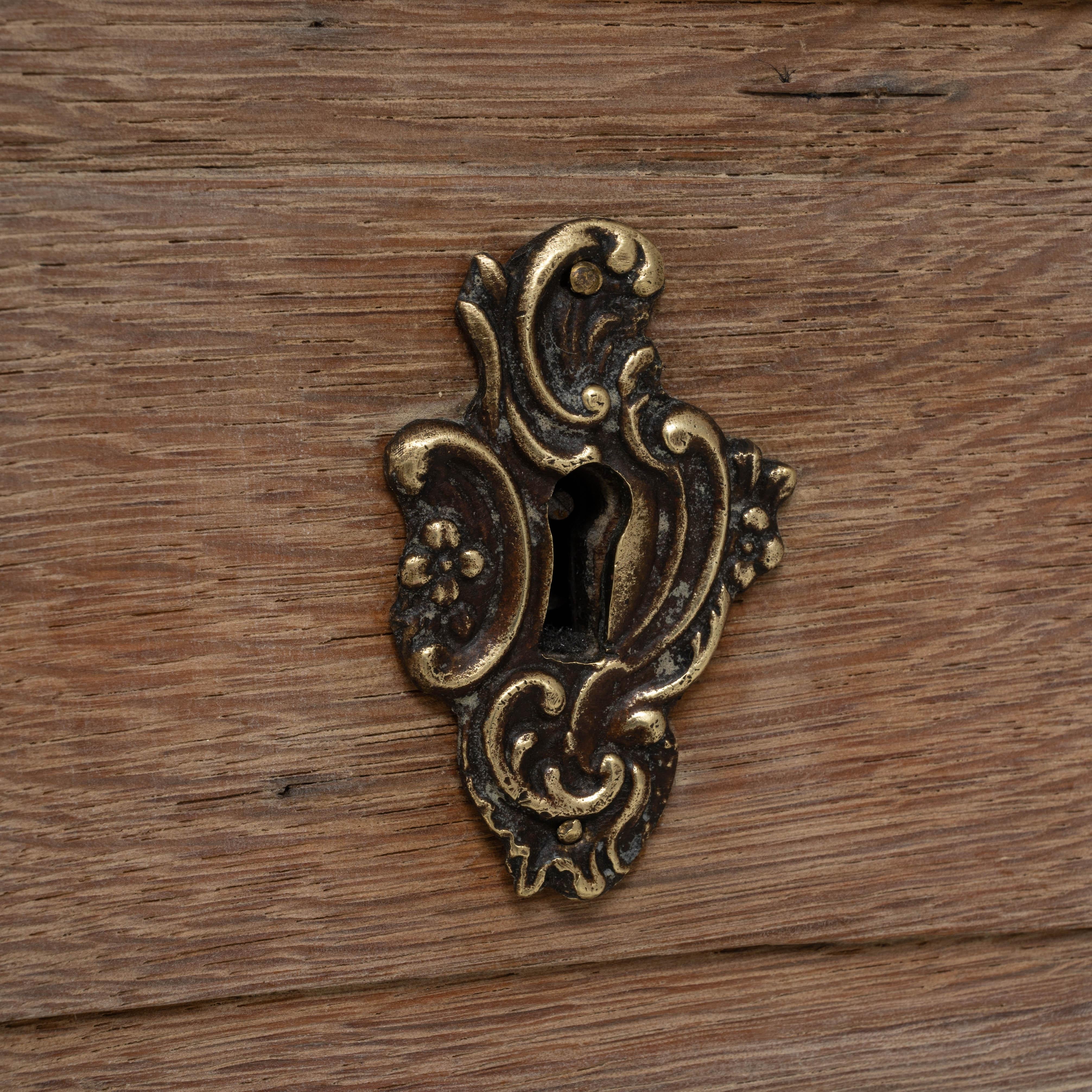 19th Century French Bleached Oak Chest Of Drawers 8