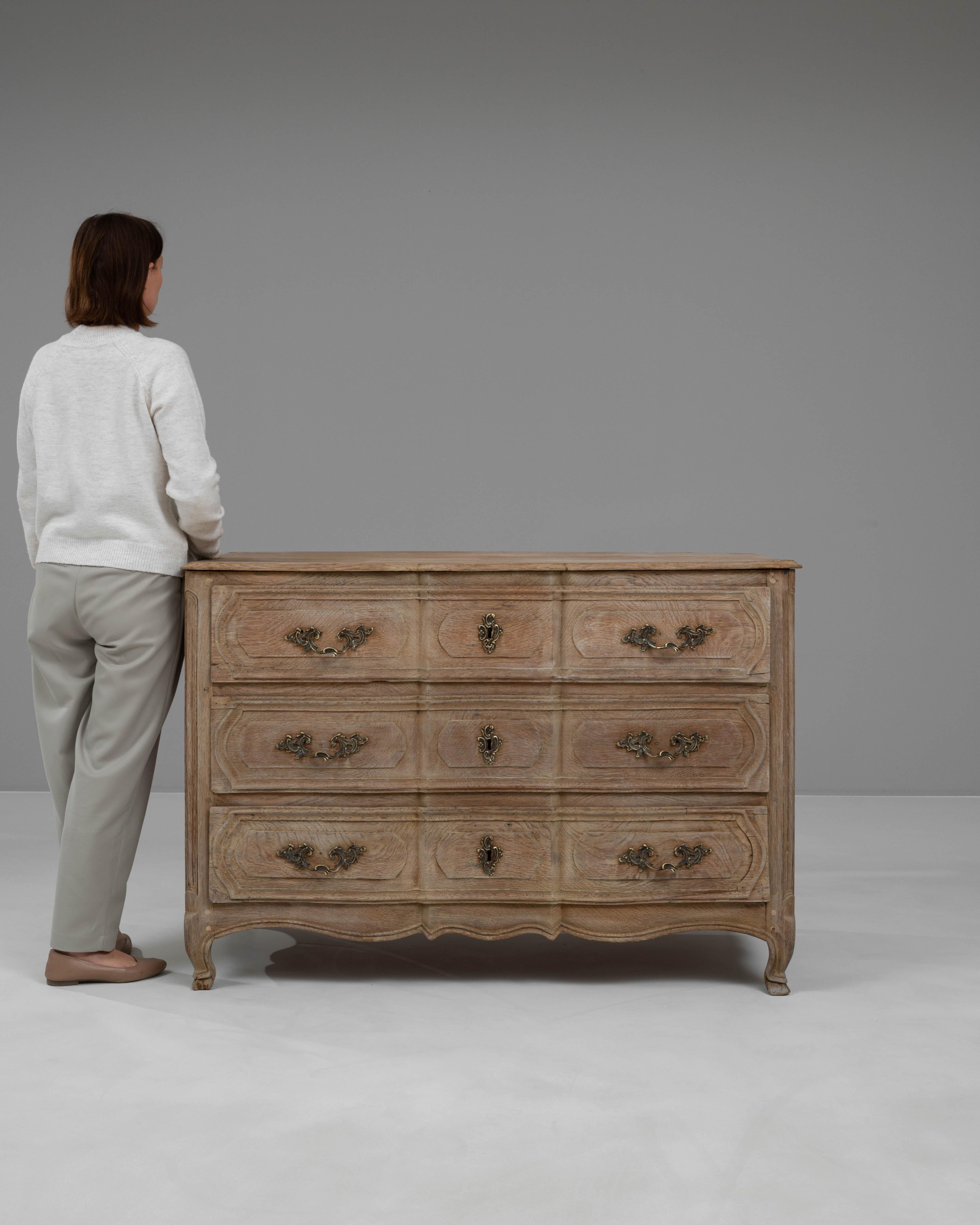 19th Century French Bleached Oak Chest Of Drawers In Good Condition In High Point, NC