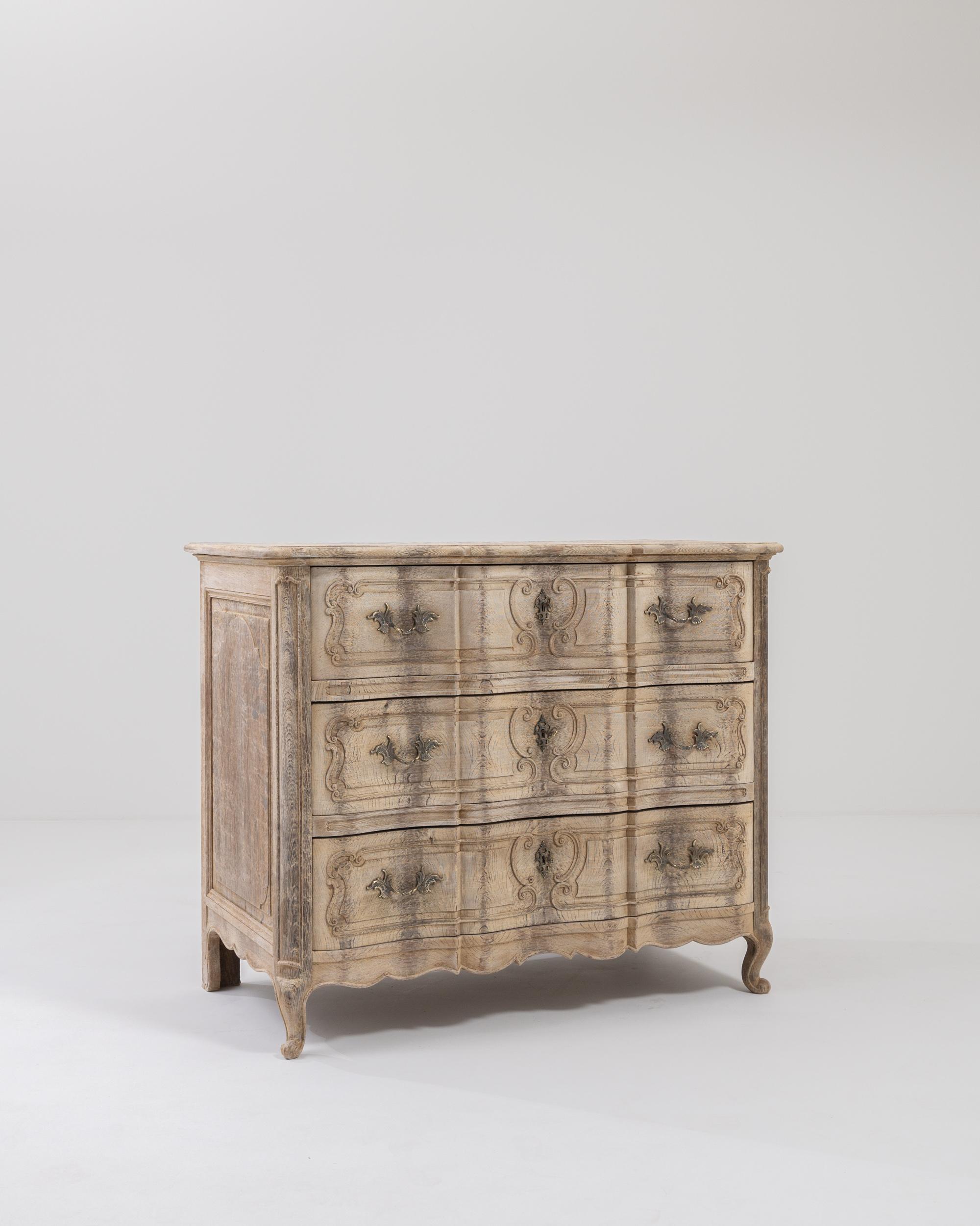 19th Century French Bleached Oak Chest of Drawers In Good Condition In High Point, NC