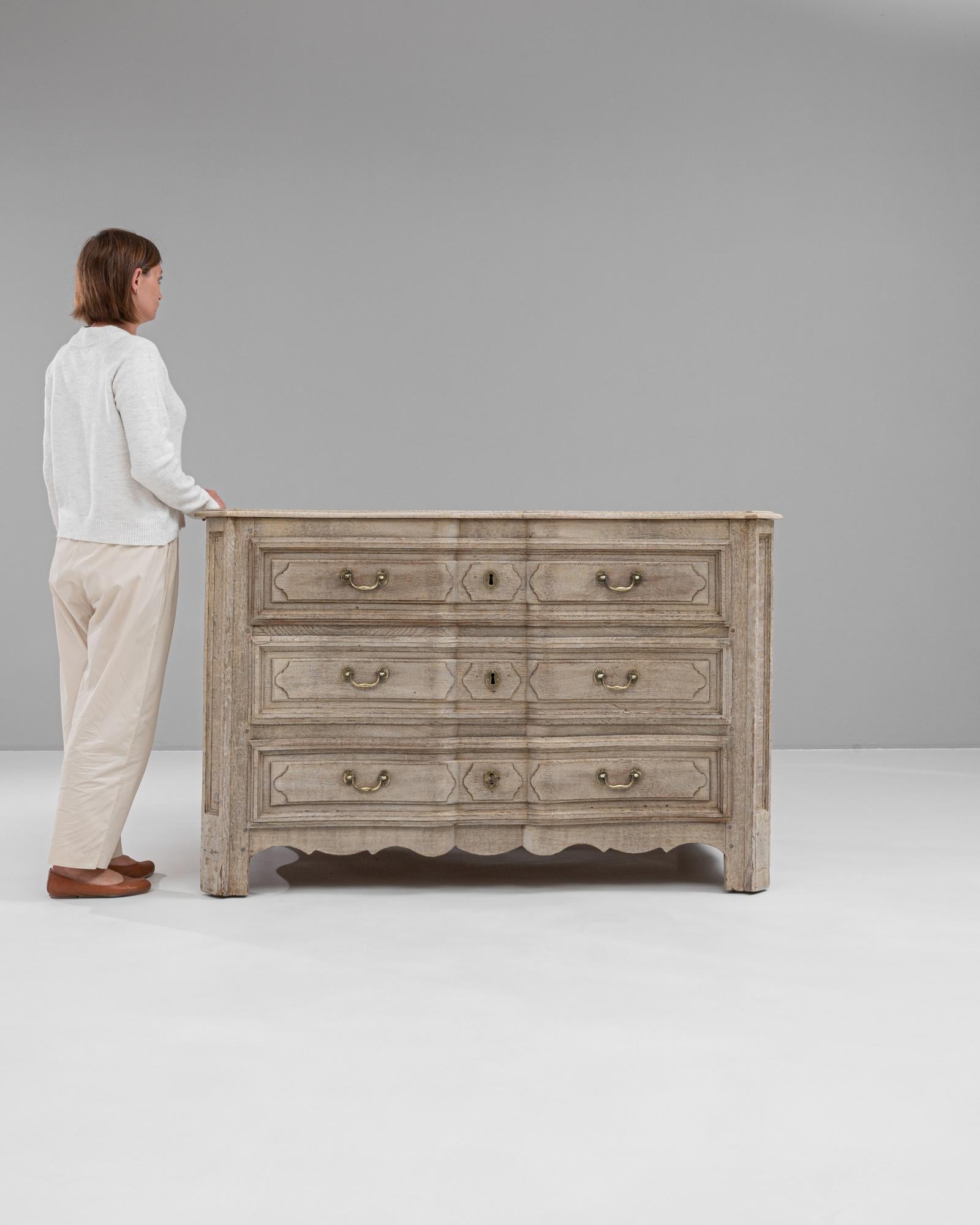19th Century French Bleached Oak Chest Of Drawers For Sale 1