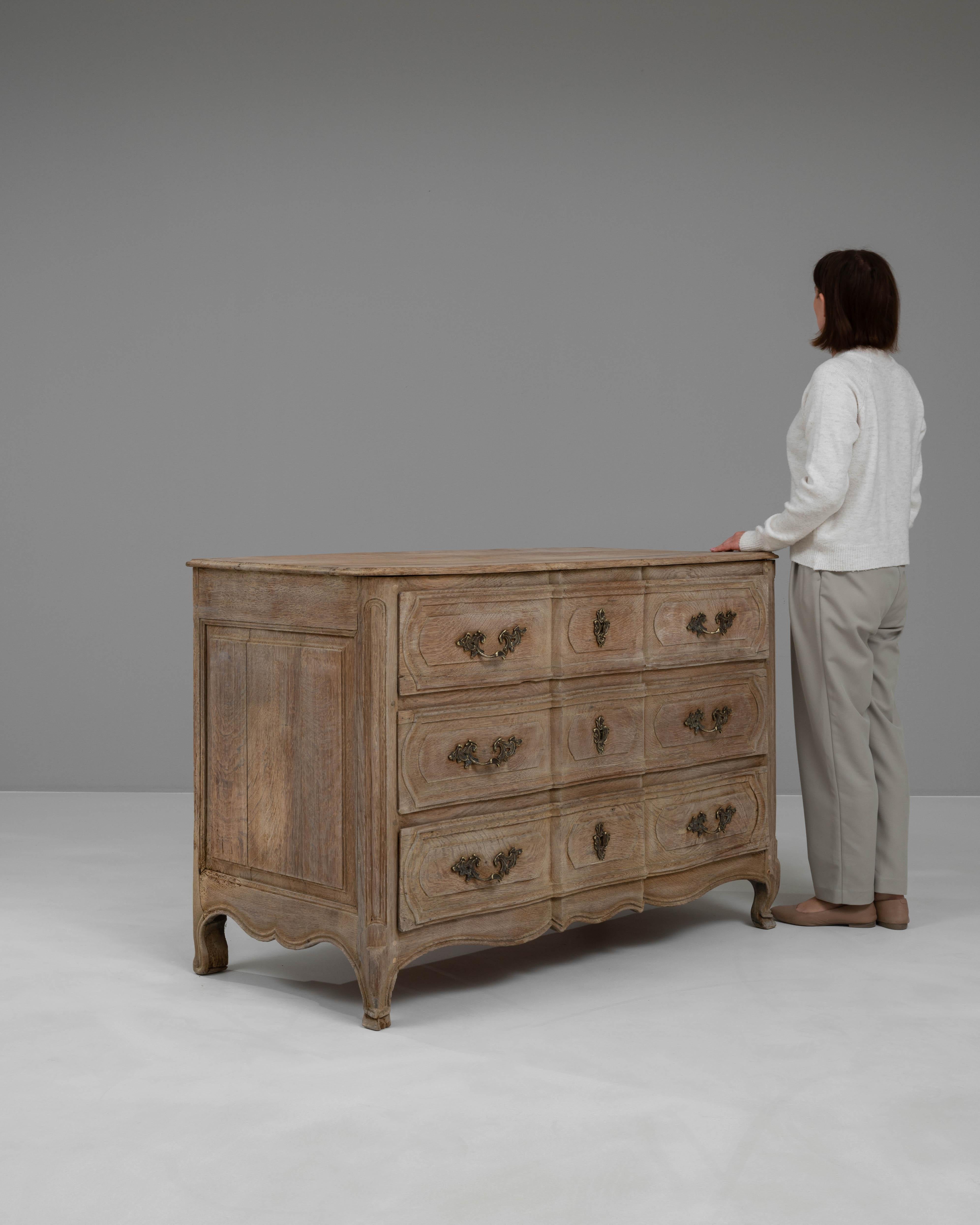 19th Century French Bleached Oak Chest Of Drawers 4