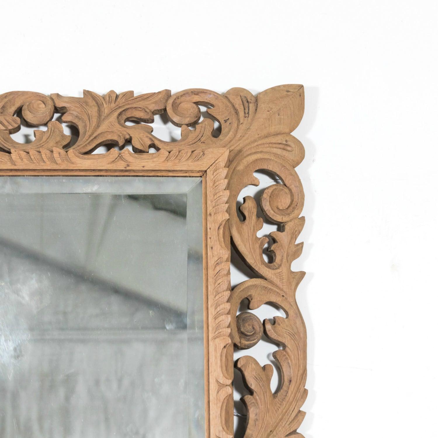 Specchio a cuscino in stile Luigi XIV in Oak sbiancato francese del XIX secolo in vendita 1