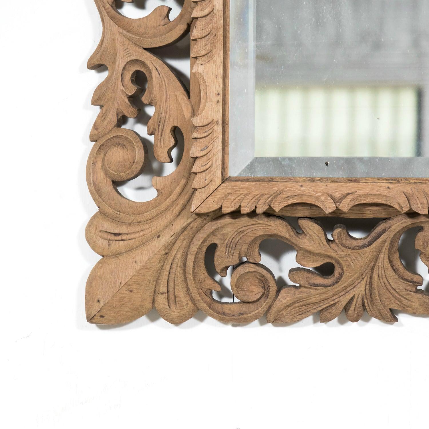 Specchio a cuscino in stile Luigi XIV in Oak sbiancato francese del XIX secolo in vendita 2