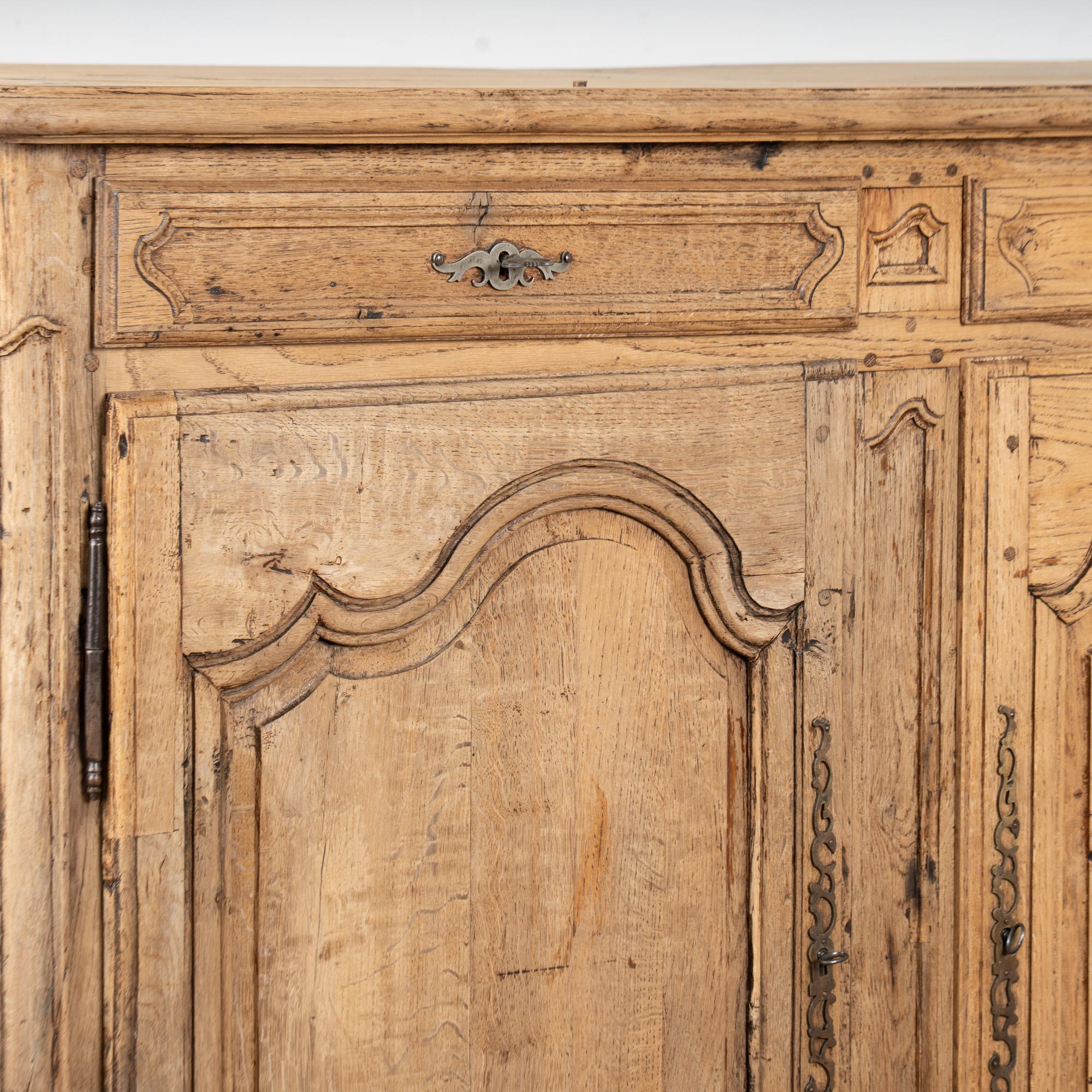 19th Century French Bleached Oak Sideboard Buffet For Sale 6