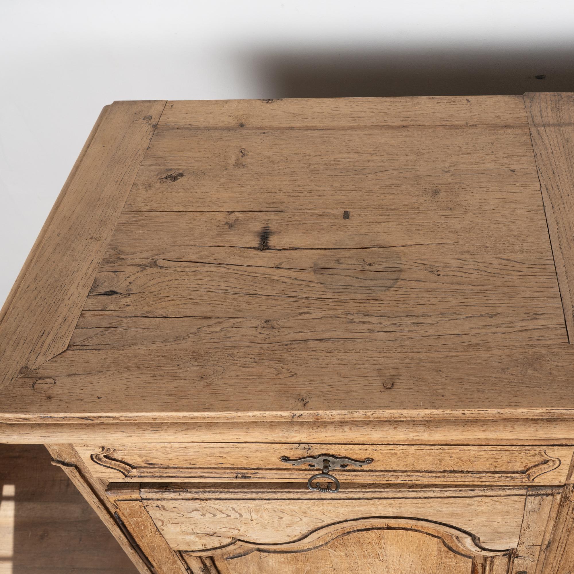 19th Century French Bleached Oak Sideboard Buffet For Sale 2