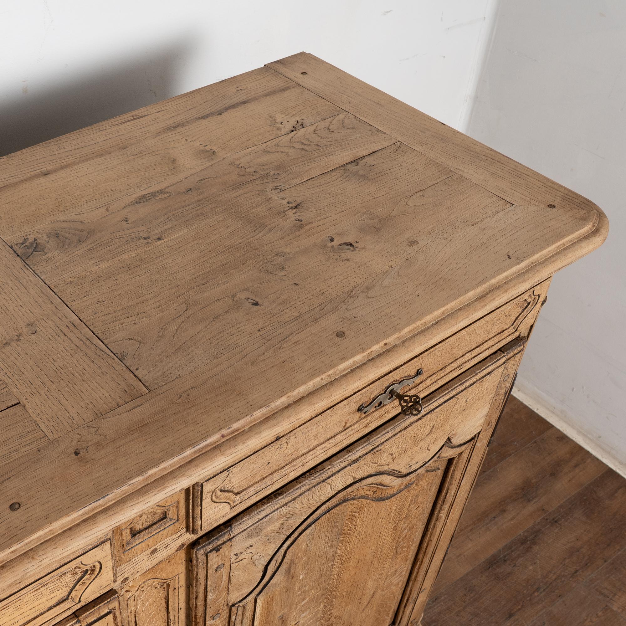 19th Century French Bleached Oak Sideboard Buffet For Sale 3