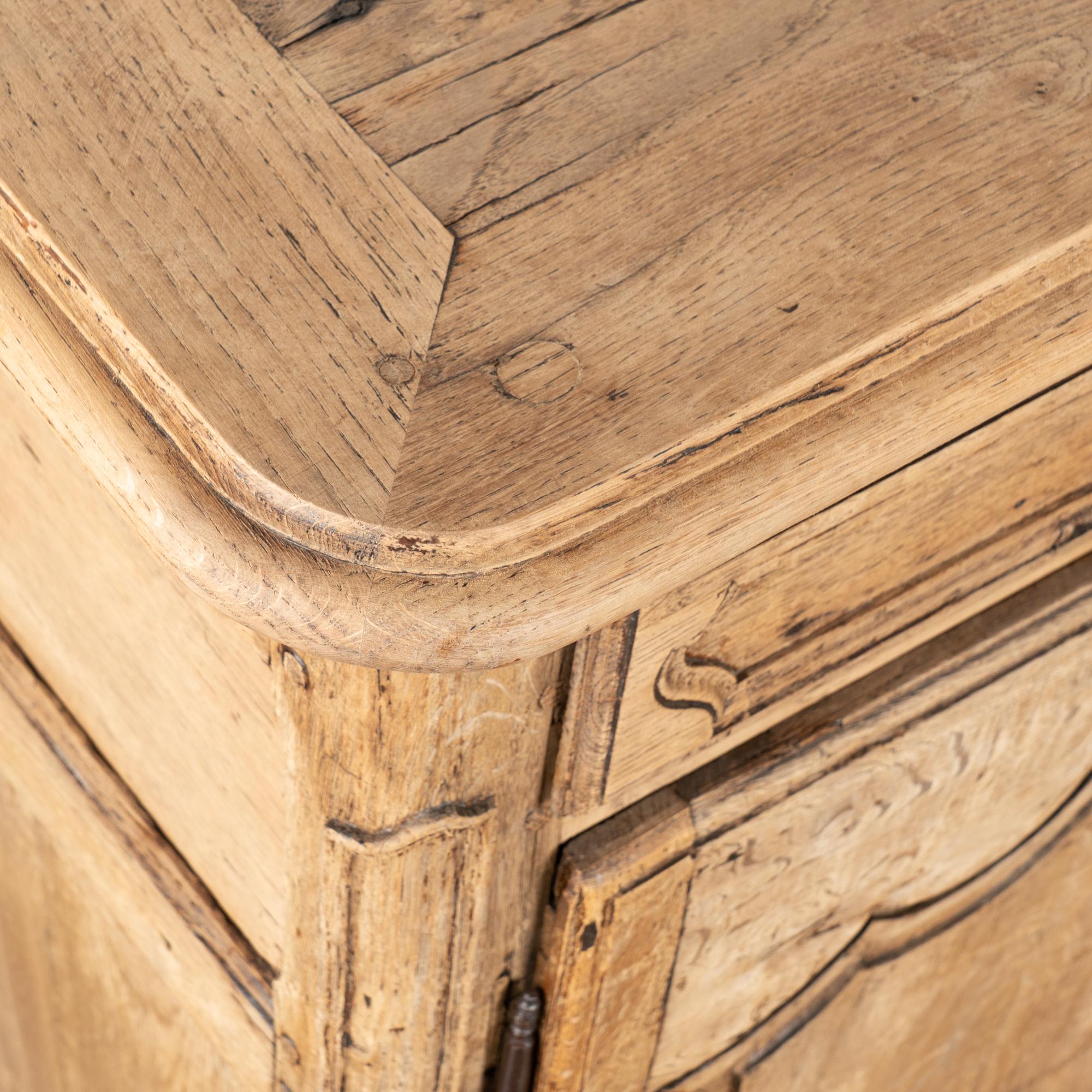 19th Century French Bleached Oak Sideboard Buffet For Sale 4
